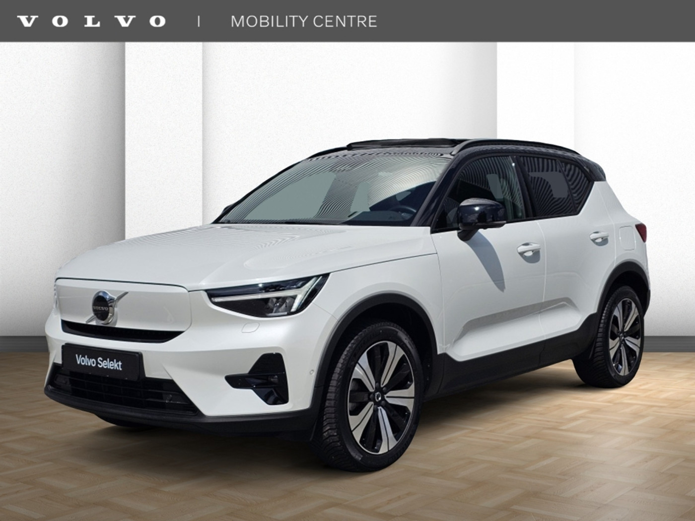 Volvo XC40 Recharge Pro | Trekhaak | Panoramadak | 360° Camera | 2023 - voorkant