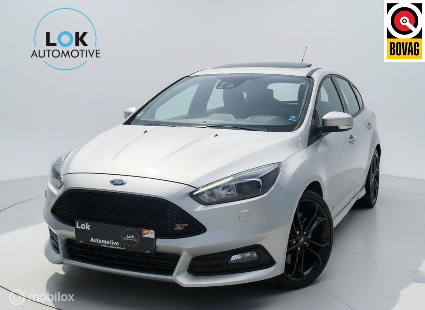 Ford Focus 2.0 ST DAK|RECARO|SONY|LED|CAMERA|STOEL/STUURVERW| 2017 - voorkant