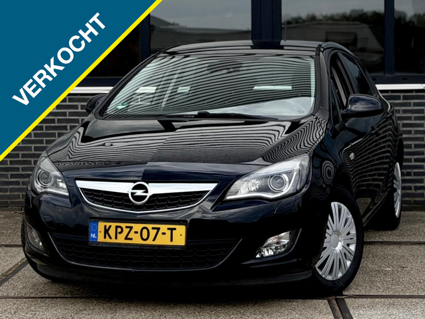 Opel Astra 1.4 Turbo Edition |Clima |CruiseC |Nieuwe APK |LAGE KM 2010 - voorkant