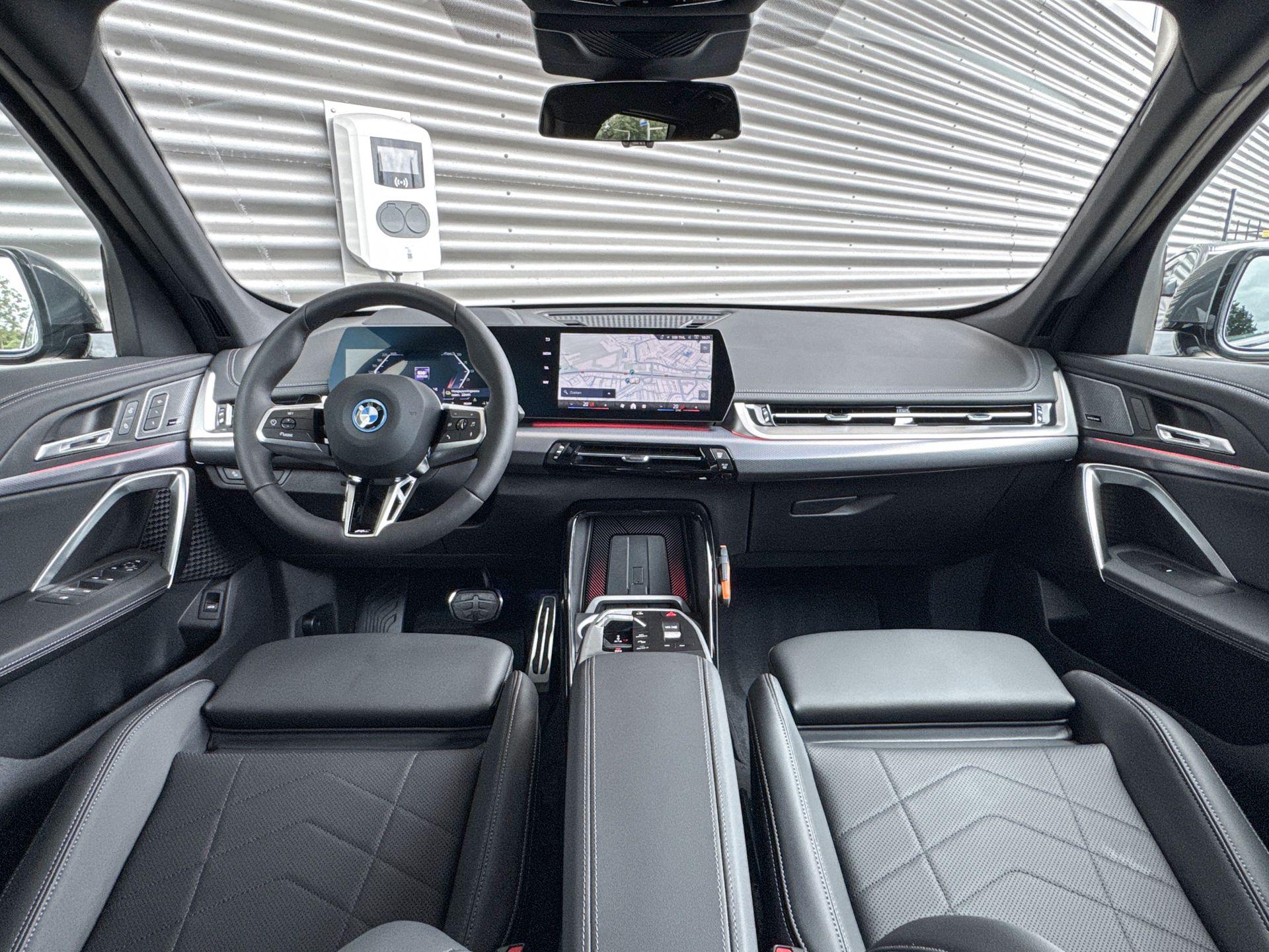 Foto van BMW Ix1 Edrive20
