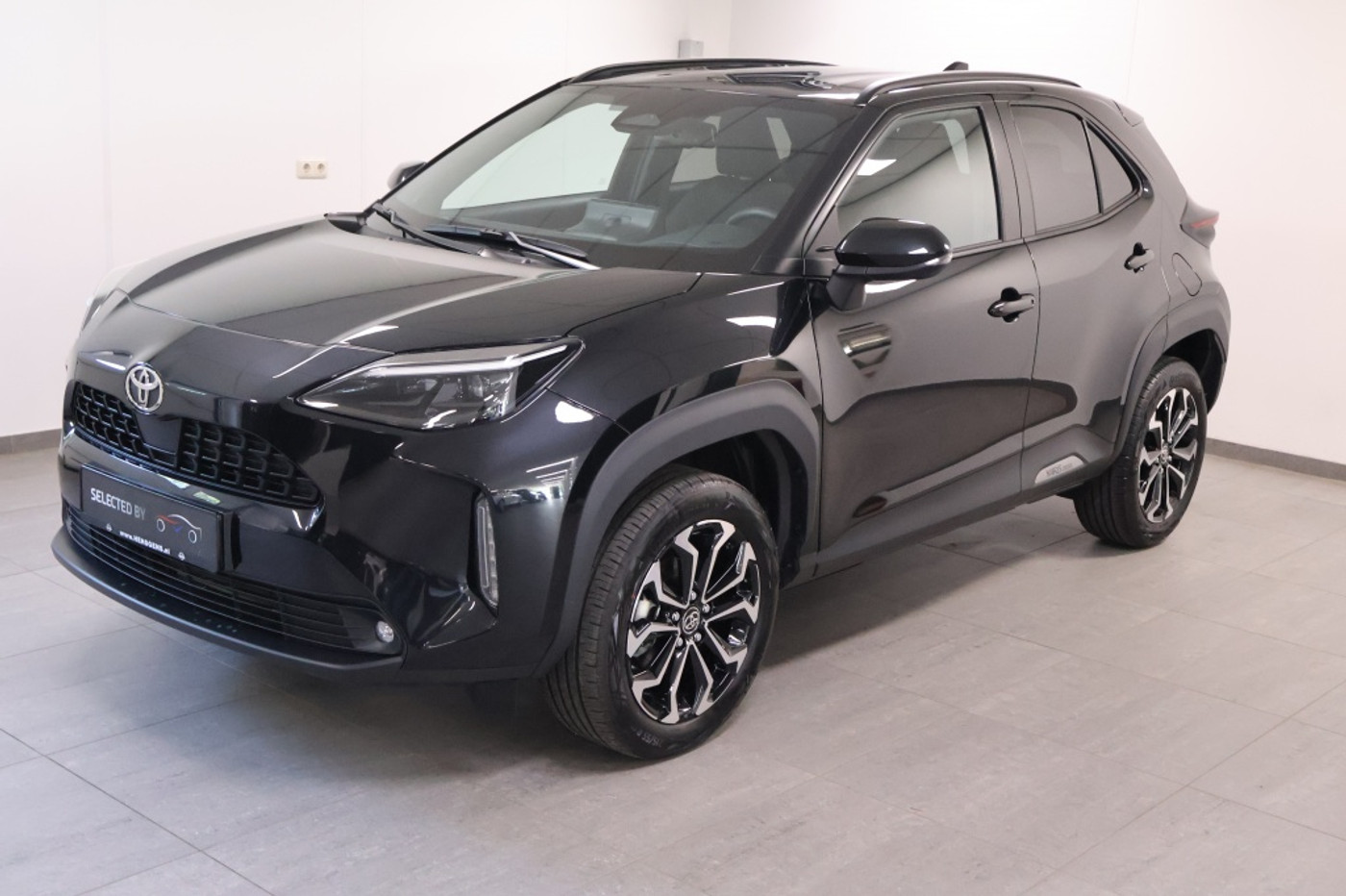 Toyota Yaris Cross 1.5 Hybride 115 Dynamic | Winterpack 2025 - voorkant
