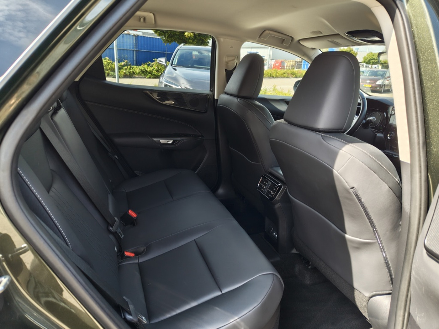 Foto van Lexus NX