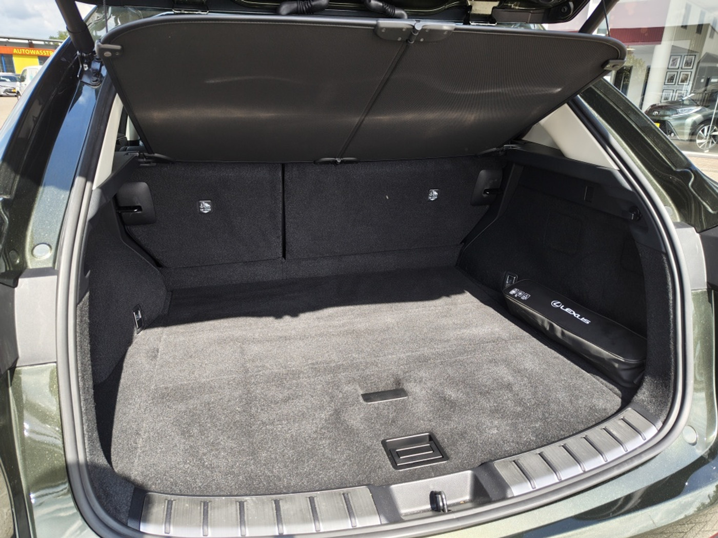 Foto van Lexus NX