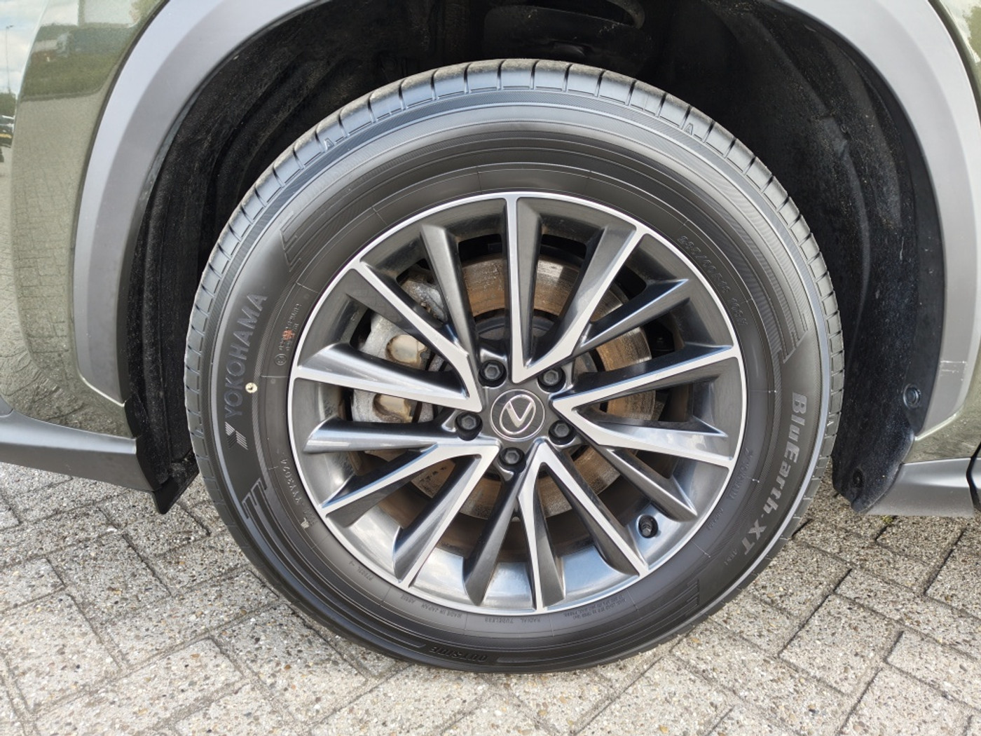 Foto van Lexus NX
