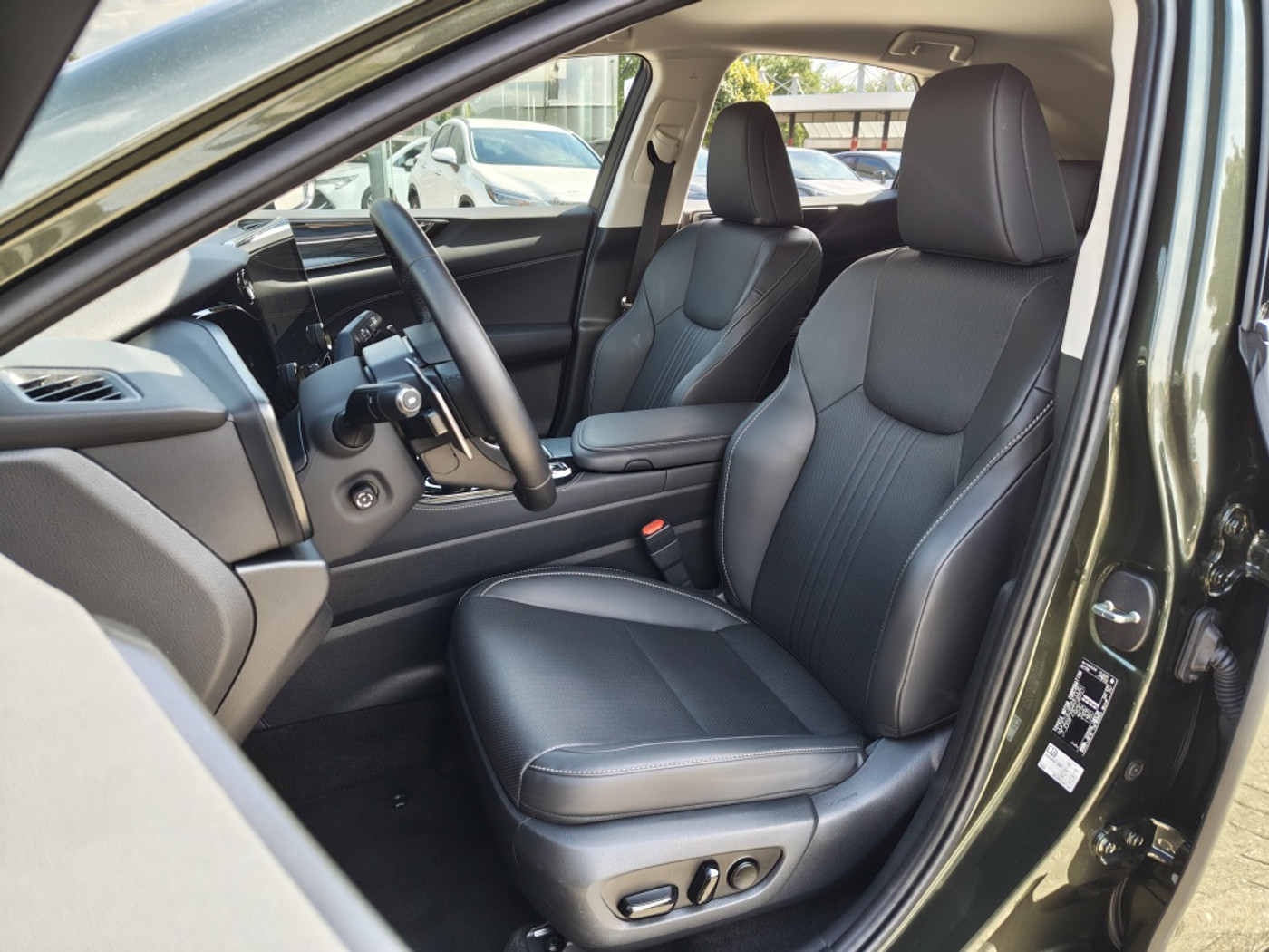 Foto van Lexus NX
