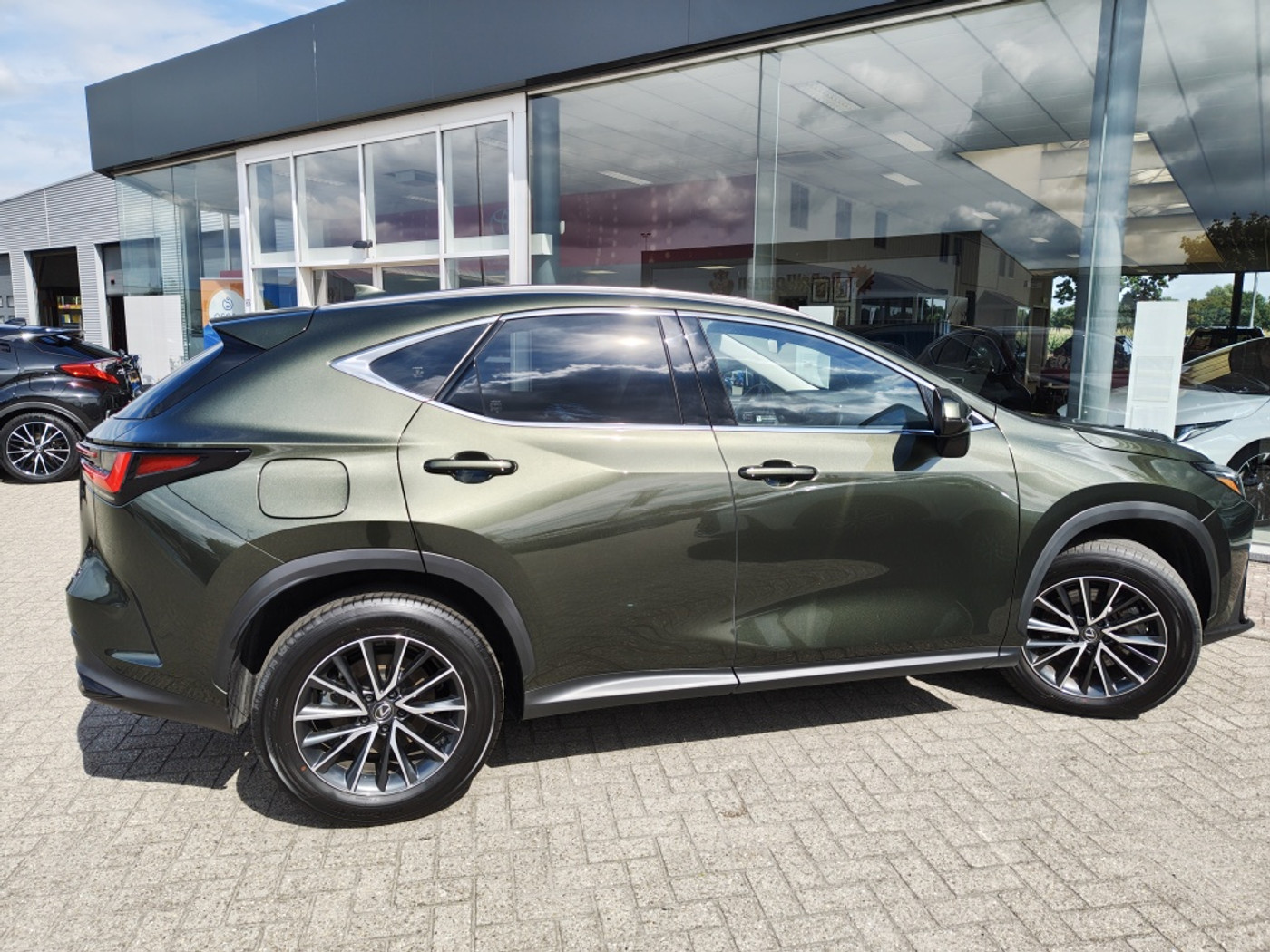 Foto van Lexus NX