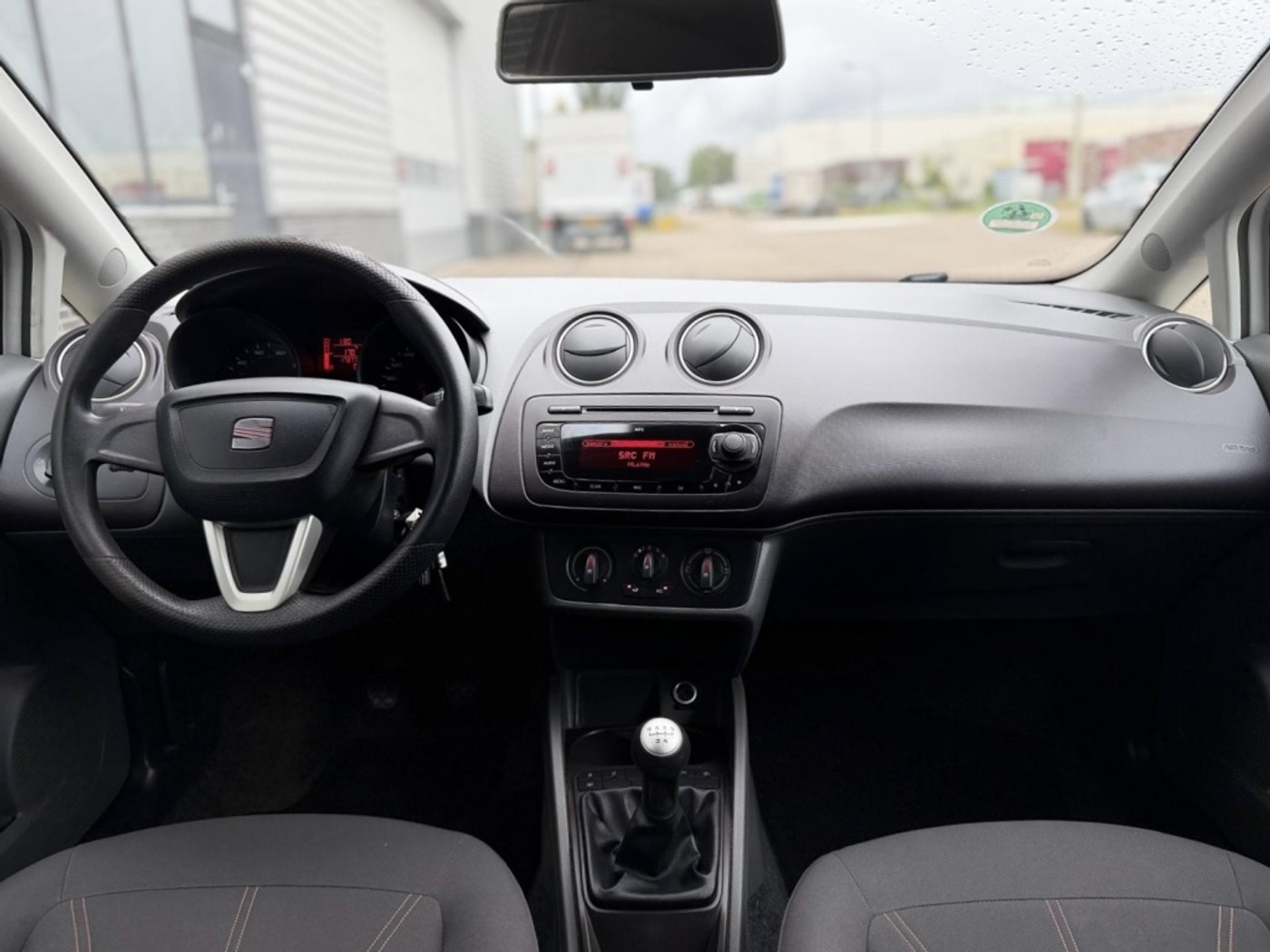 Foto van Seat Ibiza SC