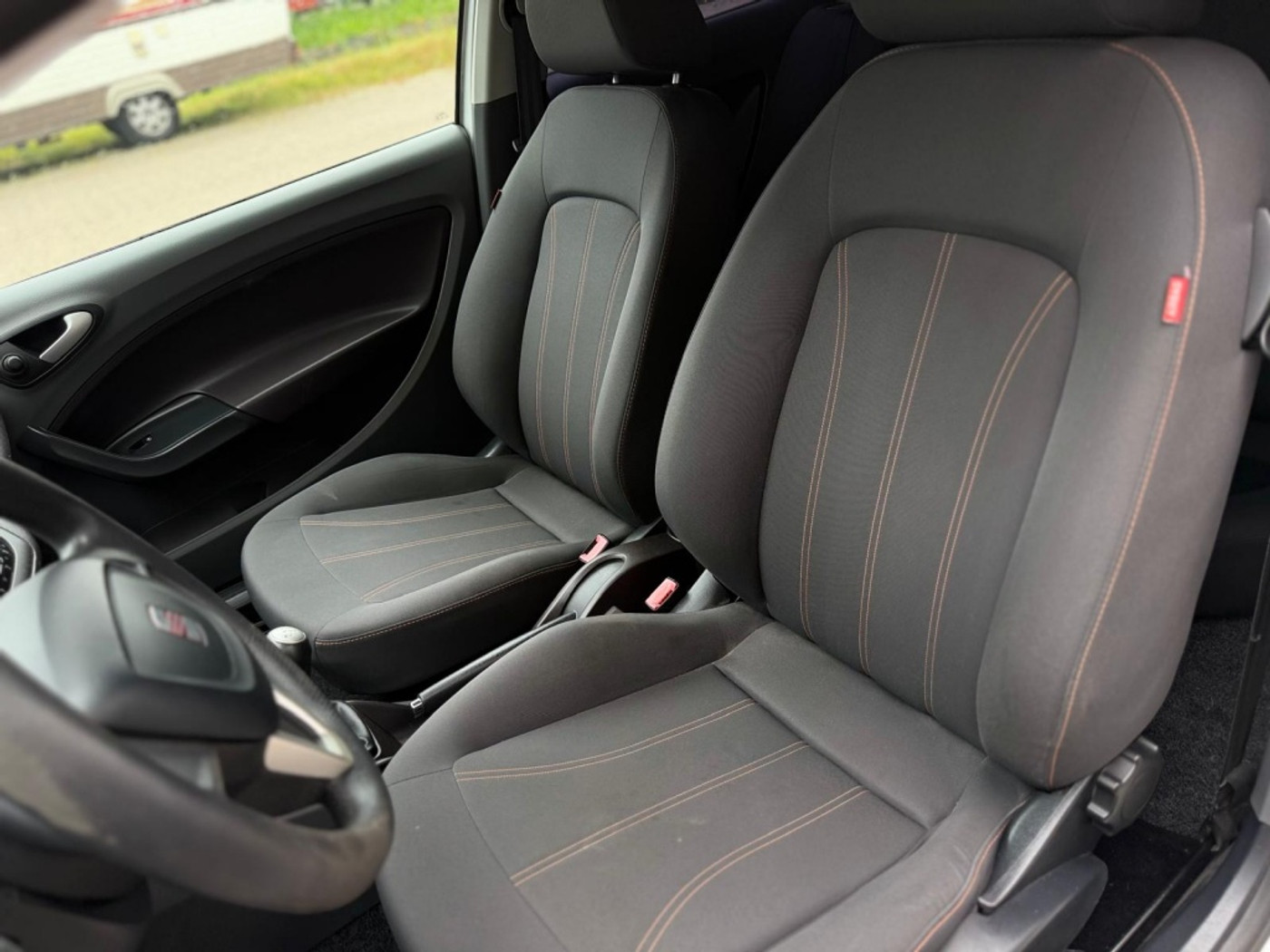 Foto van Seat Ibiza SC