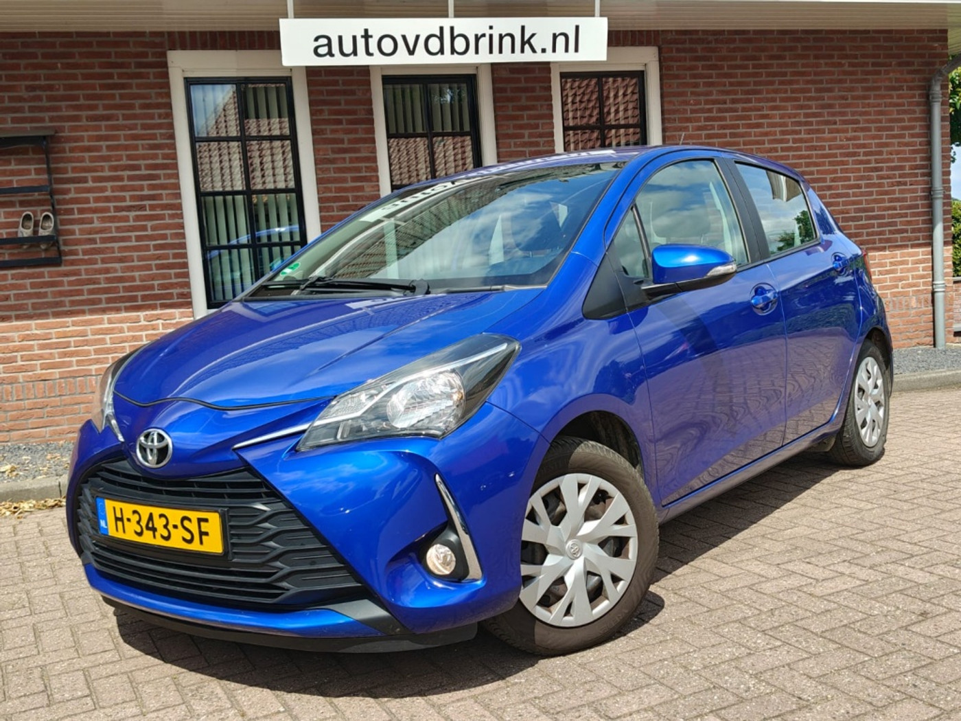 Toyota Toyota Yaris 1.5 VVT-i Des. CAMERA / TREKHAAK / LANE ASSIST 2018 - voorkant