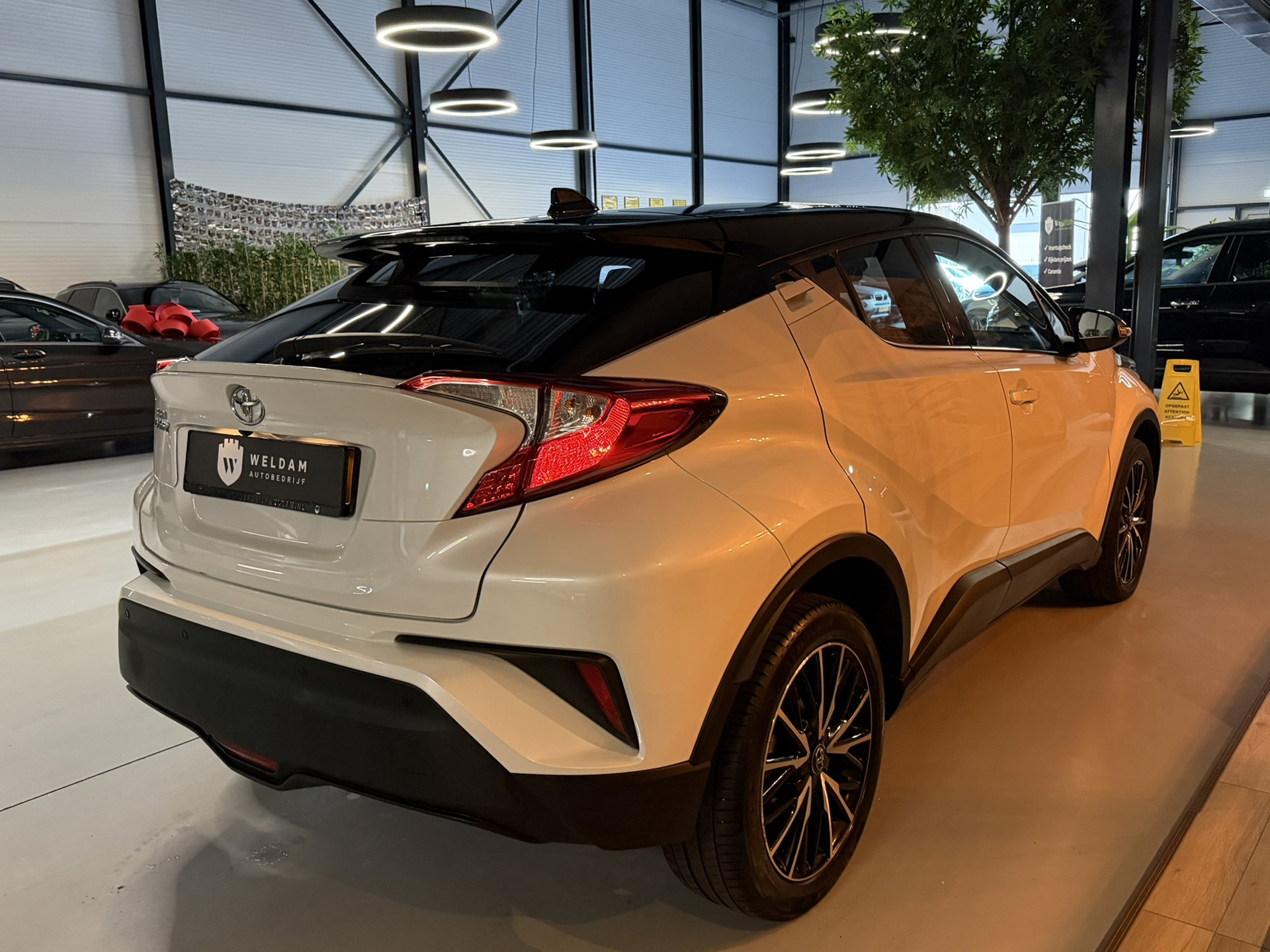 Foto van Toyota Toyota C-hr