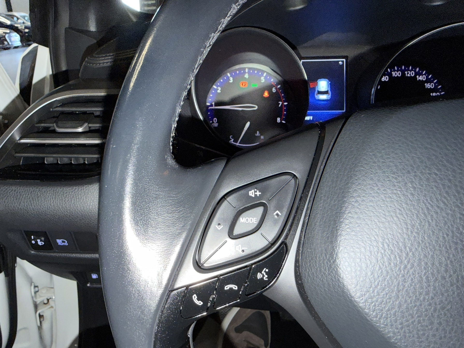 Foto van Toyota Toyota C-hr