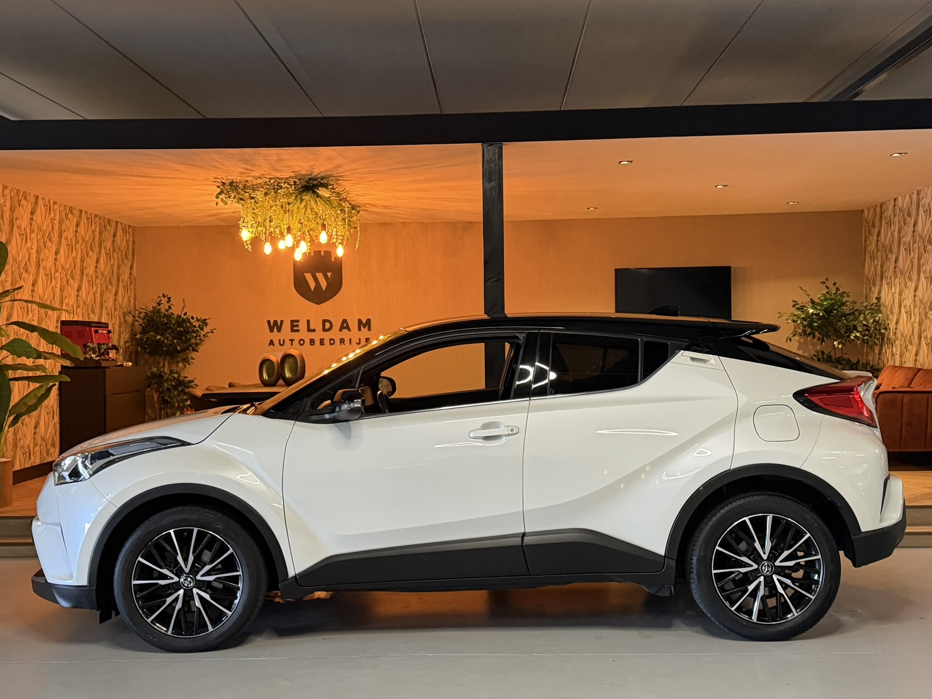Foto van Toyota Toyota C-hr