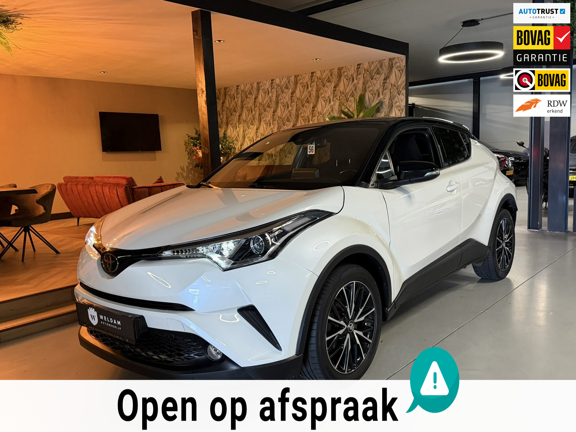 Toyota Toyota C-hr 1.2 Active Garantie StoelVW Adaptieve Cruise Navi Clima PDC Dab Lane Rijklaar 2018 - voorkant