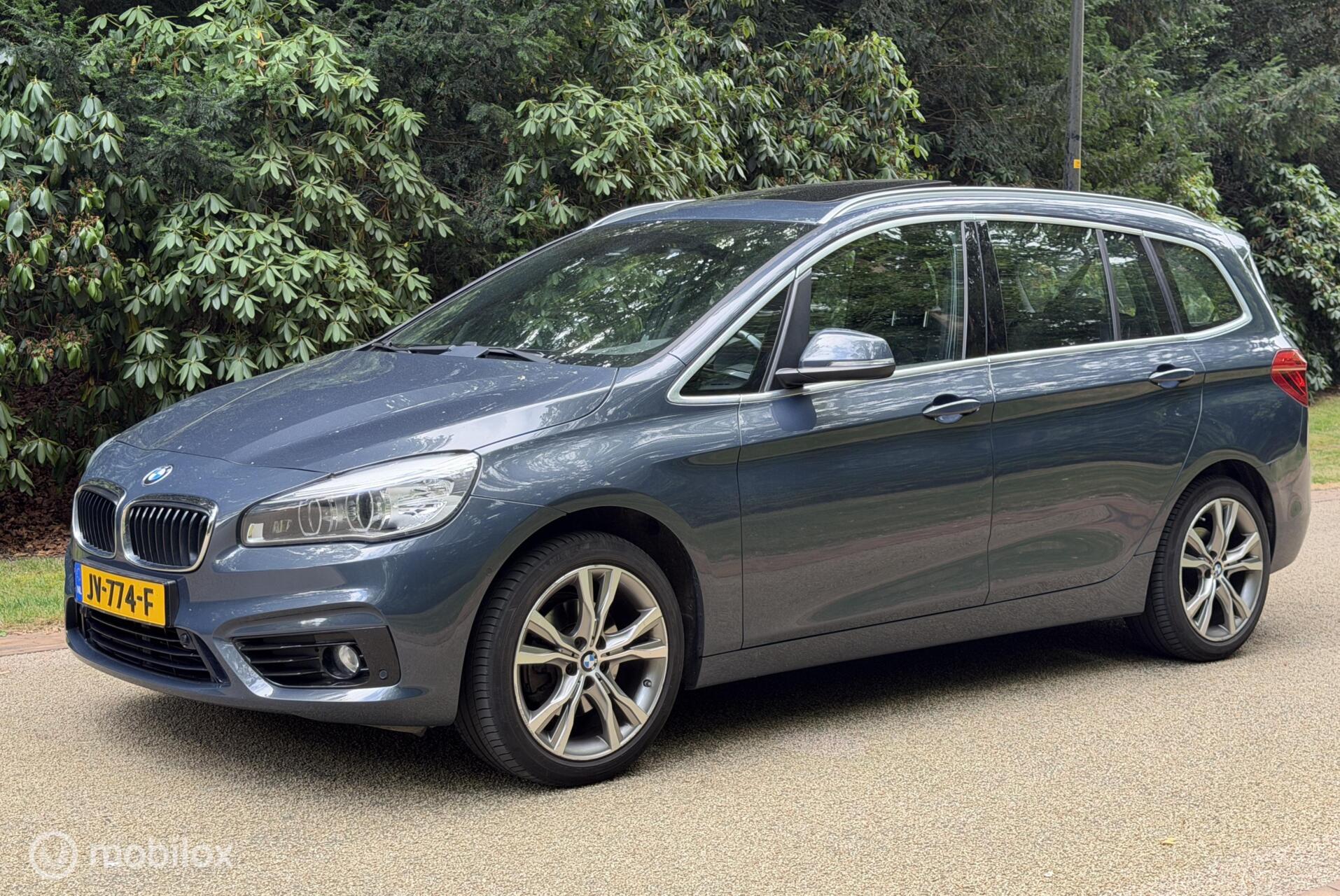 BMW 218i Gran Tourer 218i High Executive 7p Leer Pano 2016 - voorkant