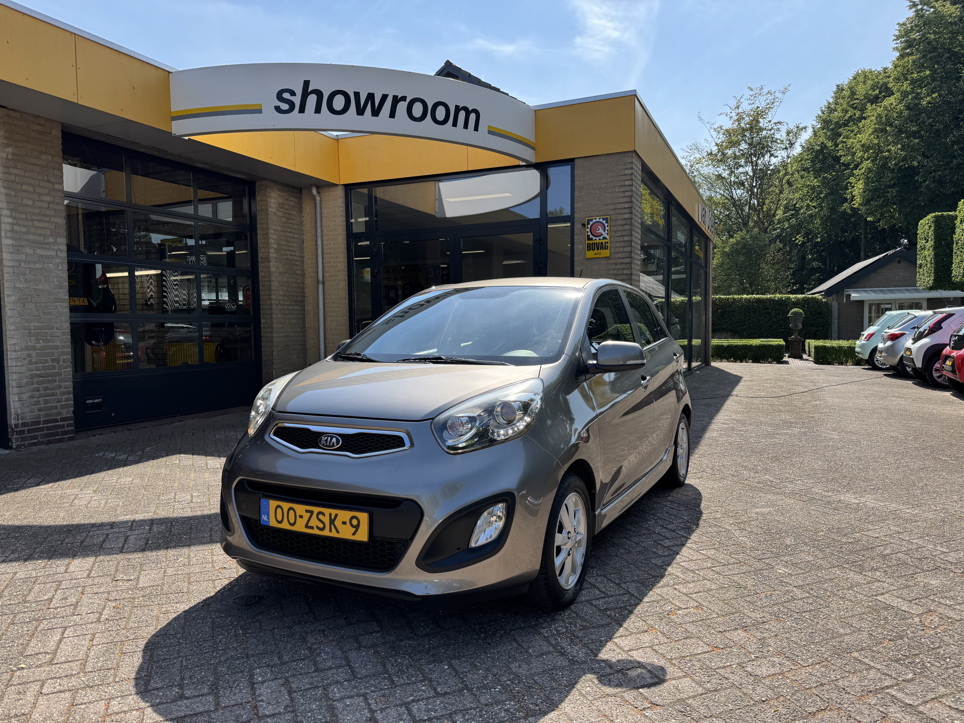 Kia Picanto 1.2 CVVT Plus Pack Automaat Airco 2013 - voorkant