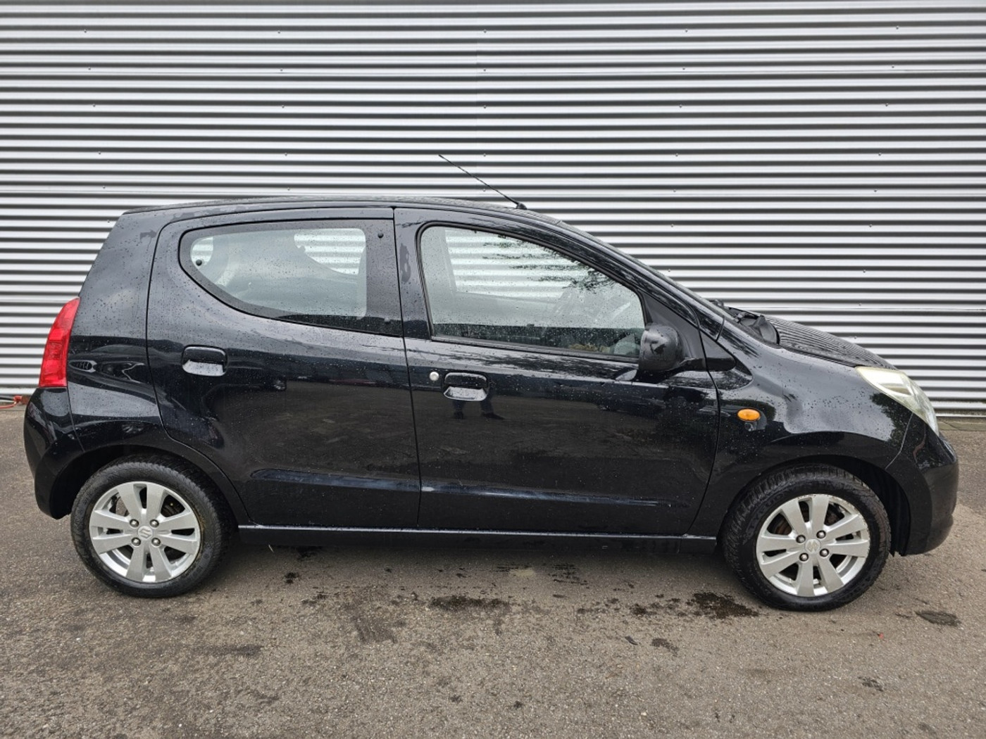 Suzuki Alto 1.0 Exclusive Airco 2010 - voorkant