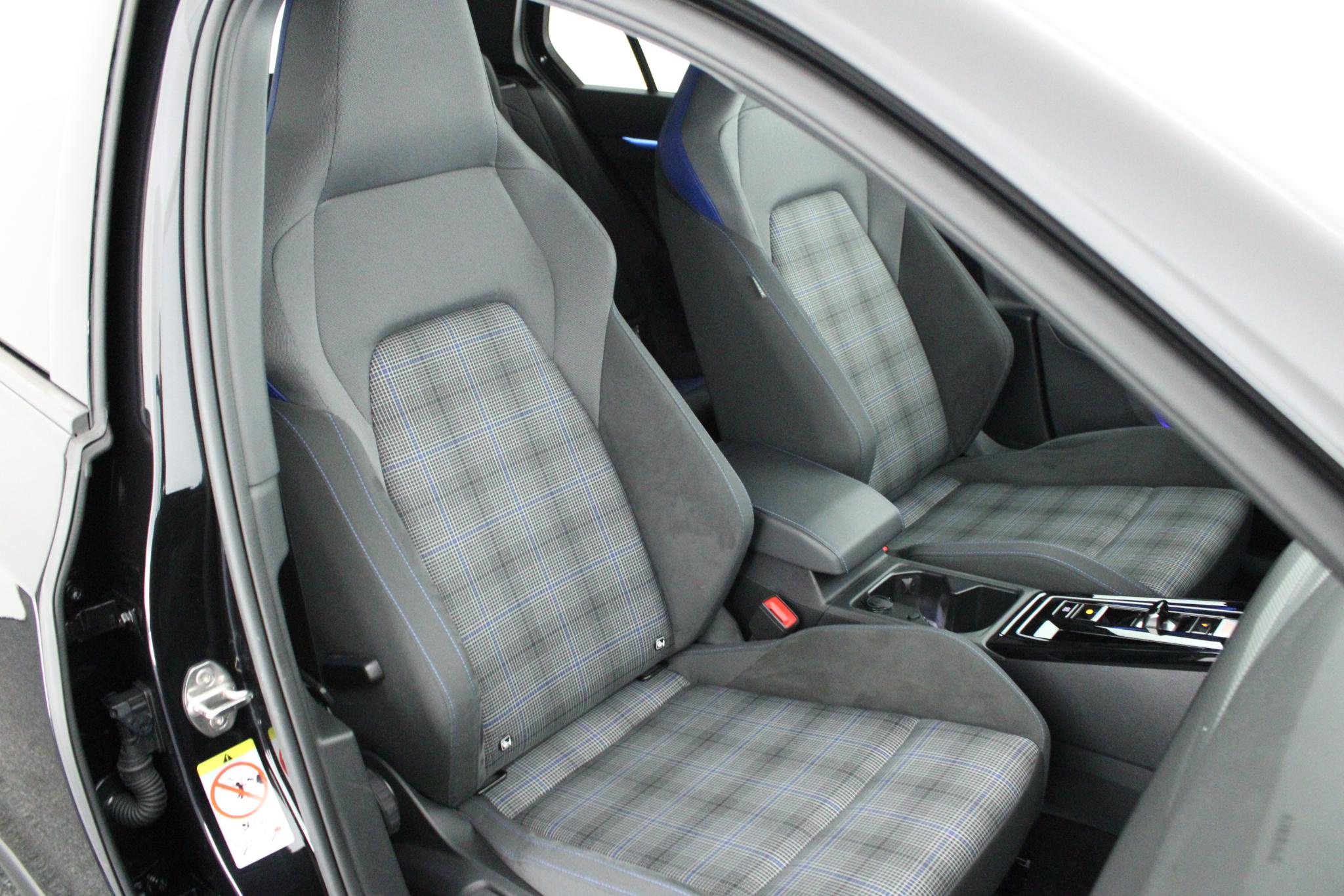 Foto van Volkswagen Golf GTE