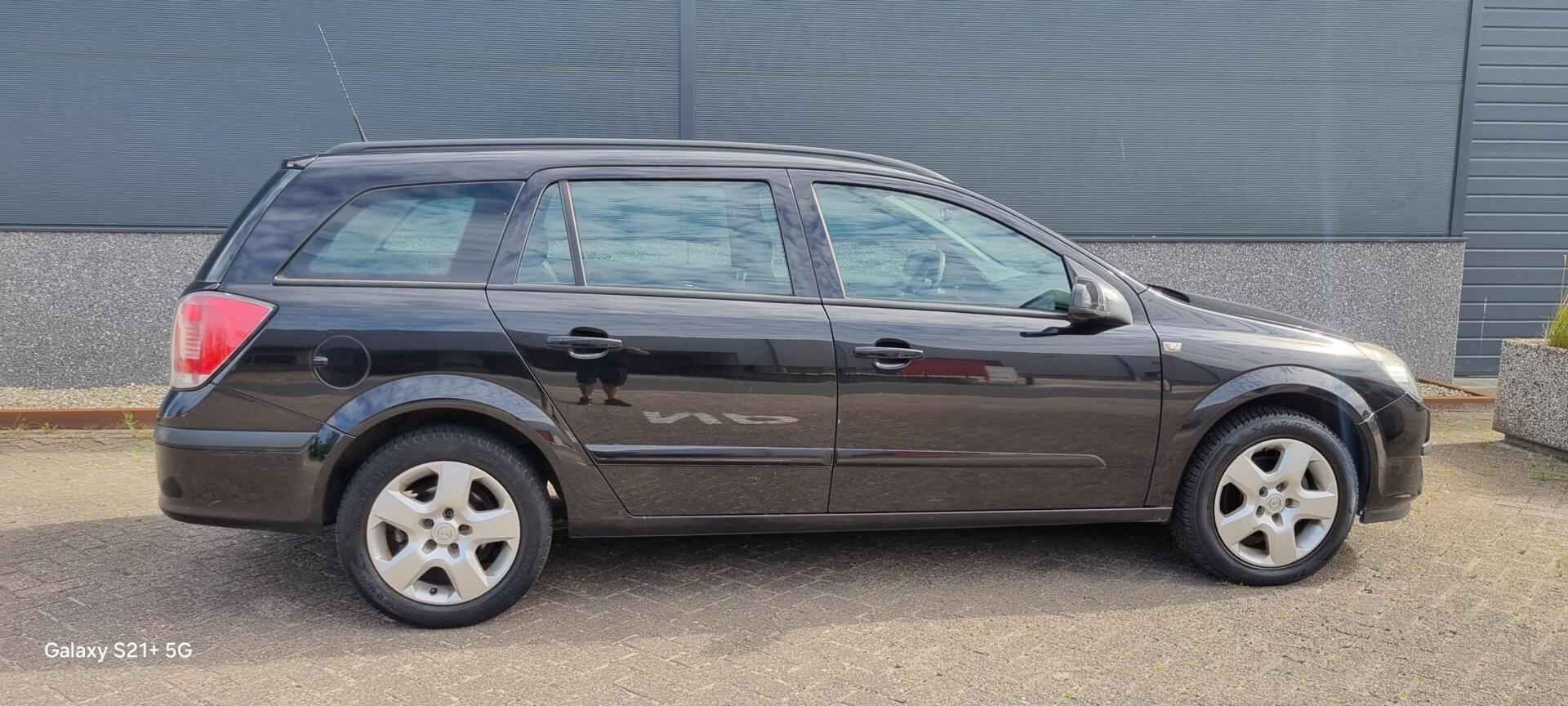 Foto van Opel Astra Station Wagon