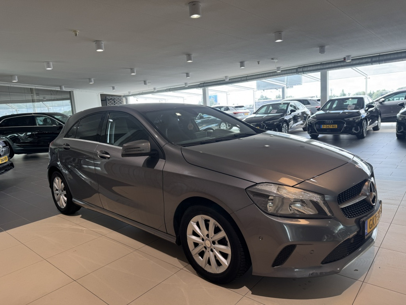 Foto van Mercedes-Benz A 180