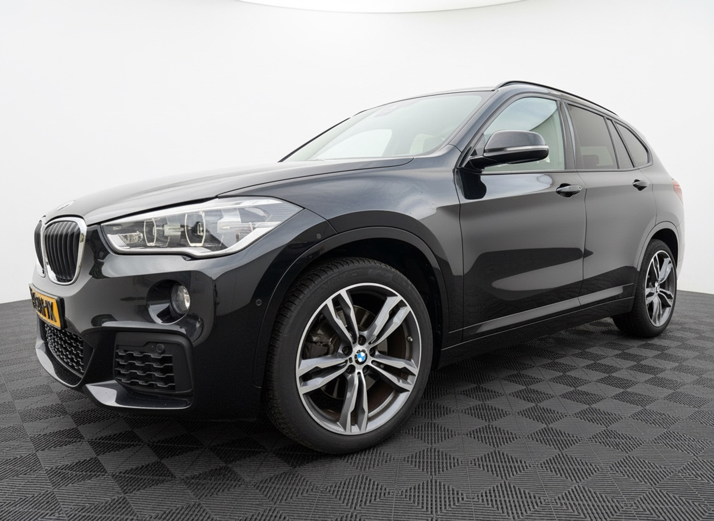 Foto van BMW X1 Sdrive20i