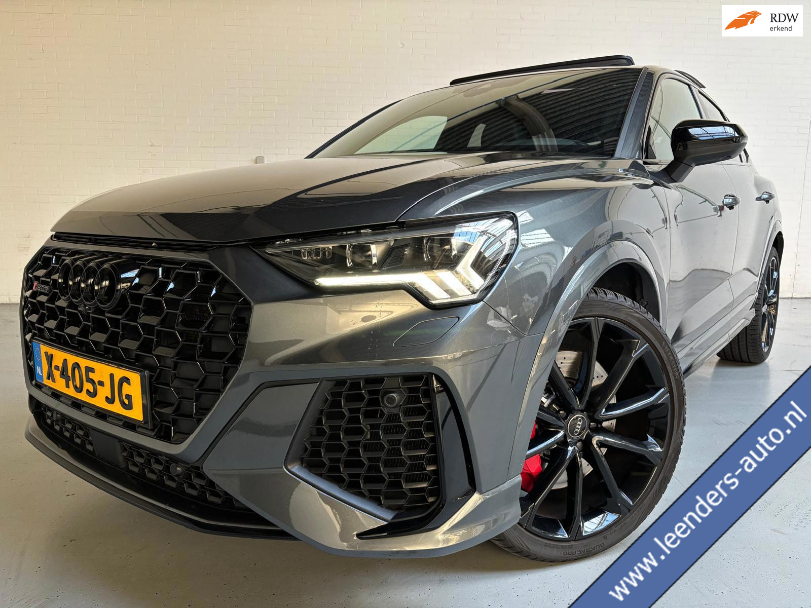 Audi RS Q3 Sportback Automaat 2.5 TFSI 400PK Quattro Daytona Grey, Black Pakket, Alcantara/Half Leder, Schuifdak, 21inch, Trekhaak 2020 - voorkant