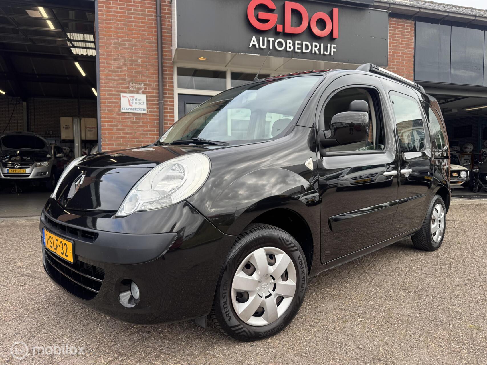 Renault Kangoo 1.6-16V Authentique 2011 - voorkant