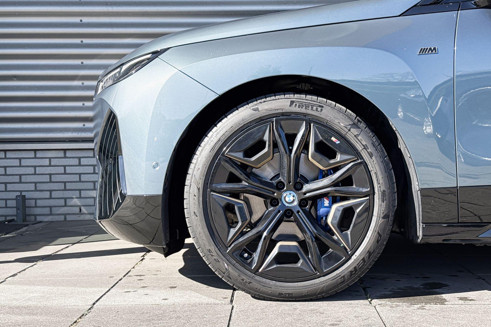 Foto van BMW Ix M60