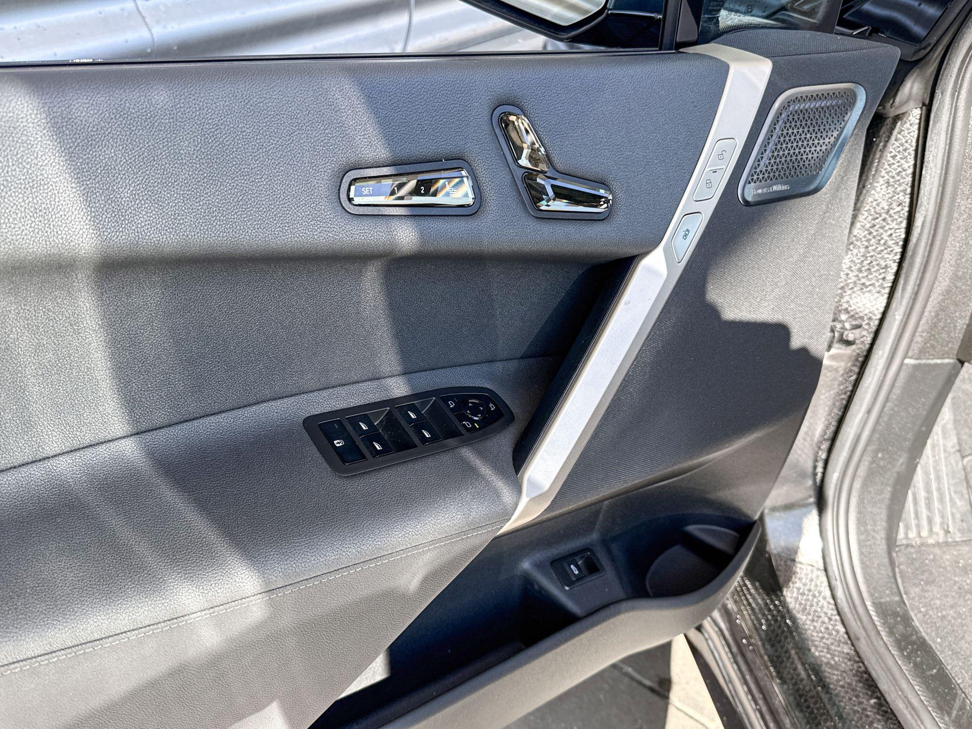 Foto van BMW Ix M60