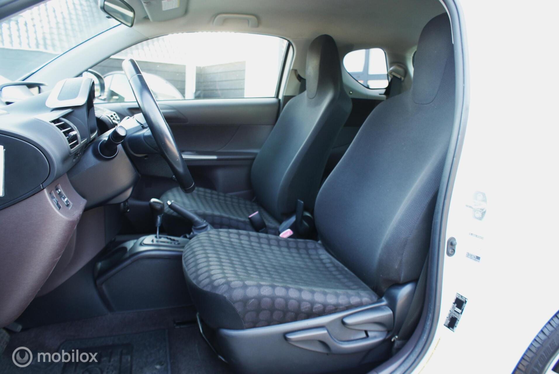 Foto van Toyota Toyota Iq