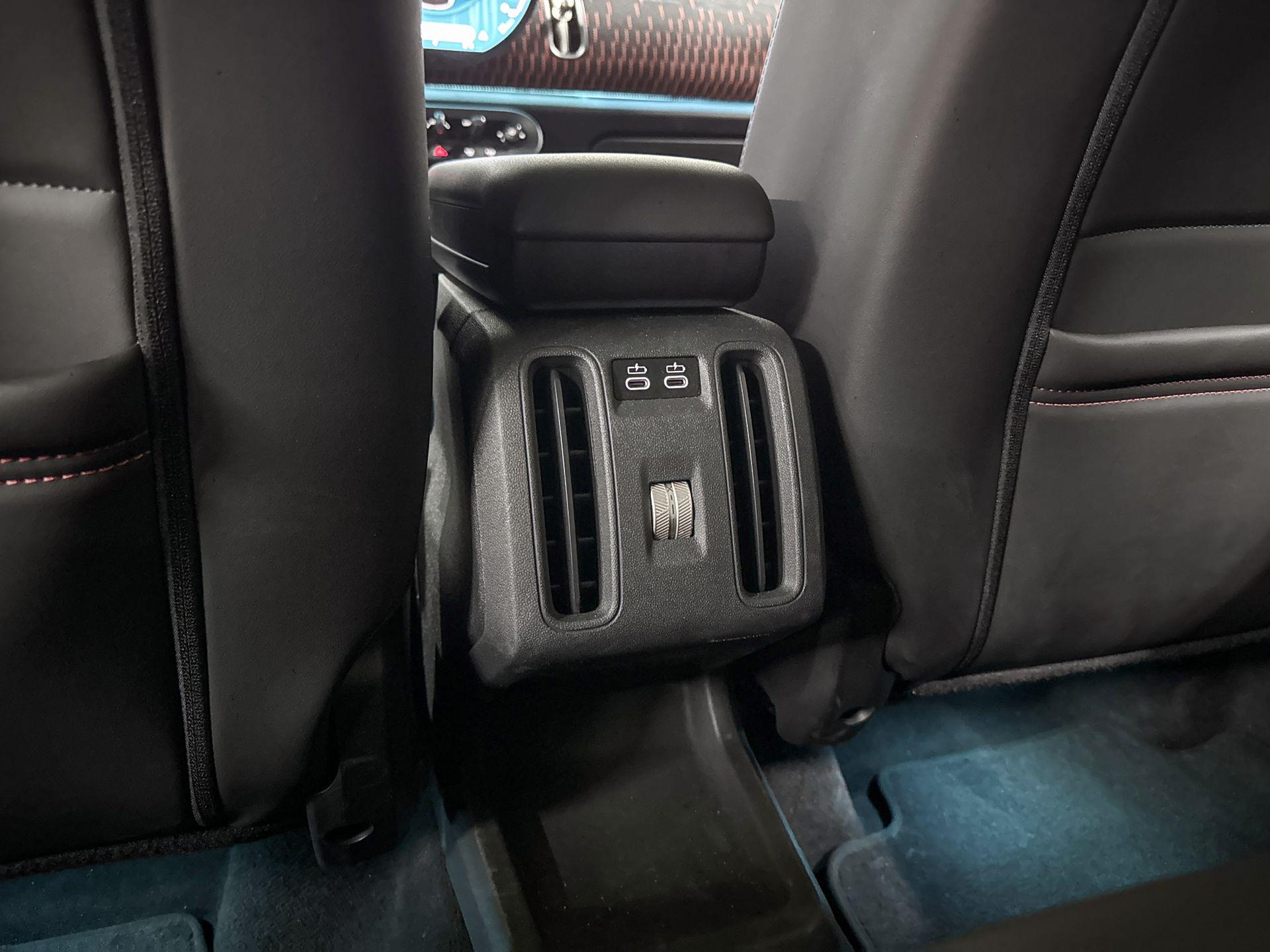Foto van Mini JCW Countryman All4