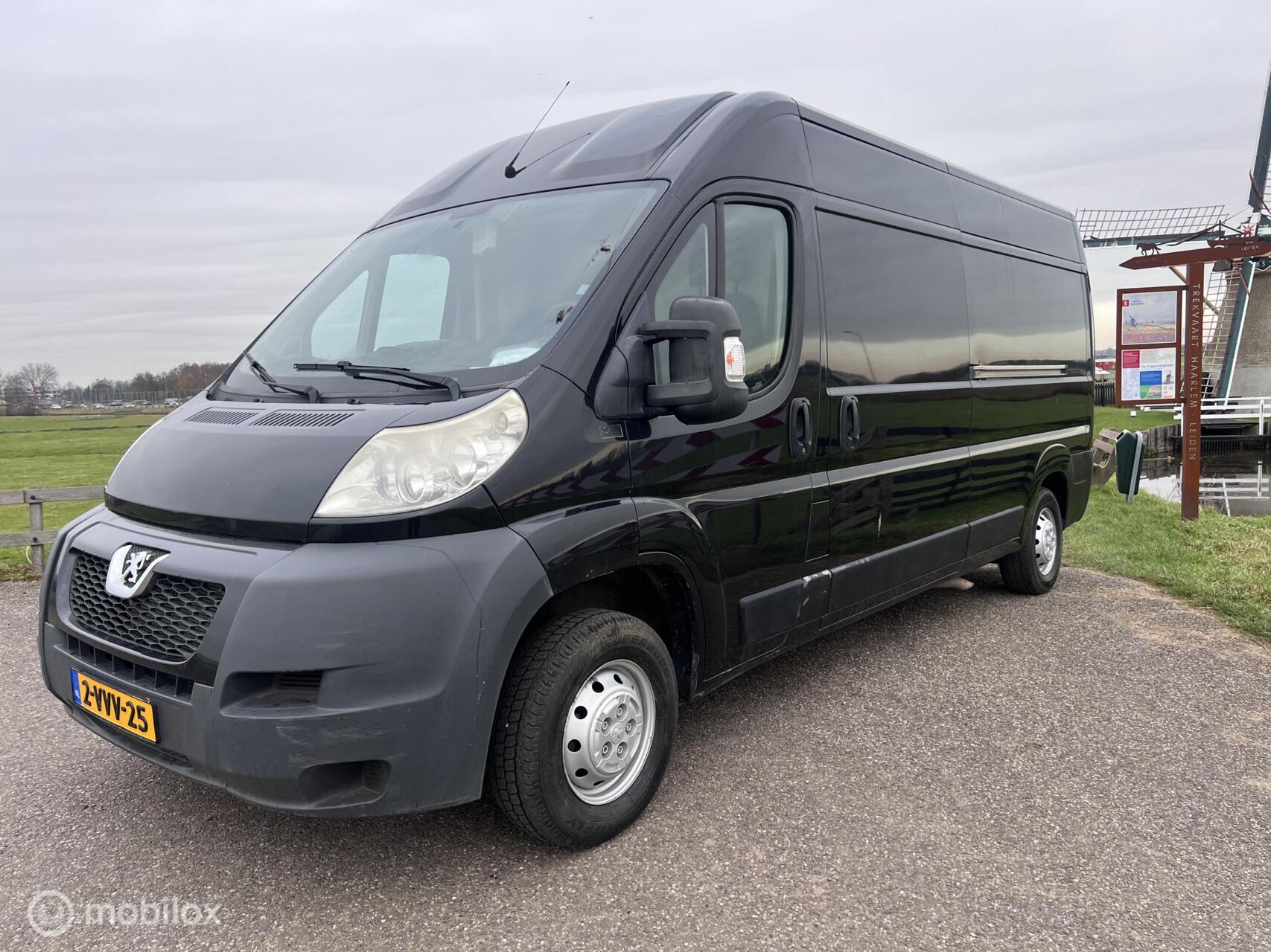 Peugeot Peugeot Boxer 335 2.2 HDI L3H2 Dub deur Nieuwe Motor 2012 - voorkant