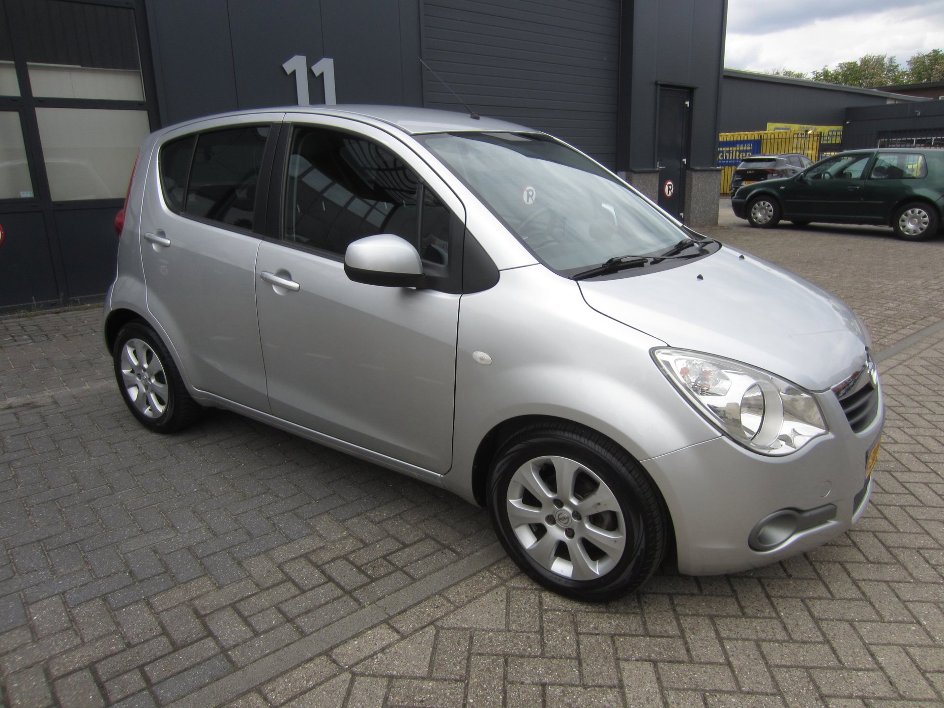 Foto van Opel Agila