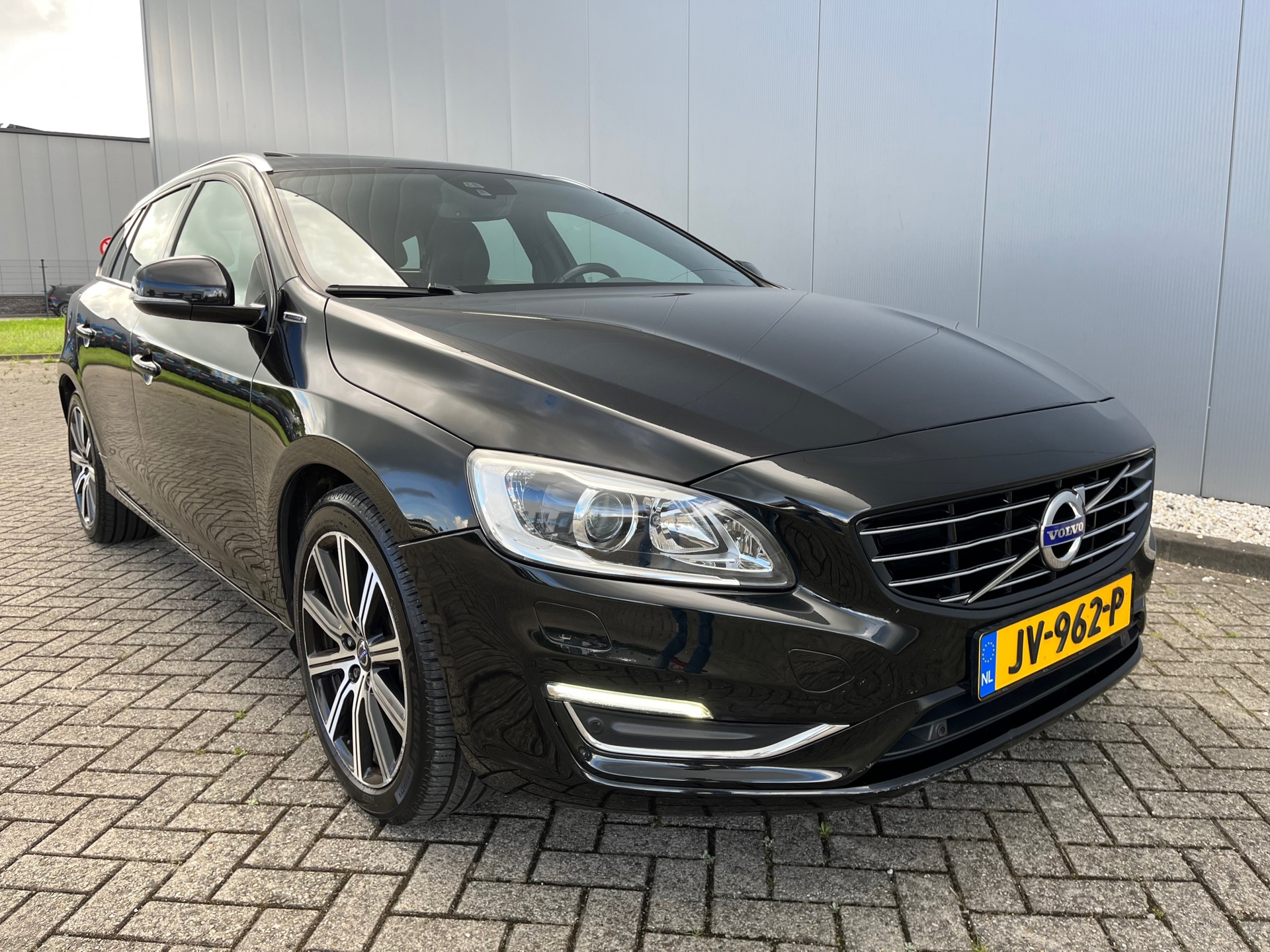 Foto van Volvo V60 Twin Engine