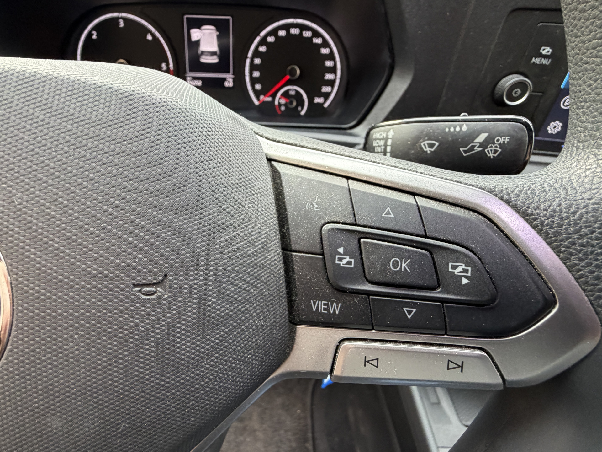 Foto van Volkswagen Caddy Modified Partition Wall