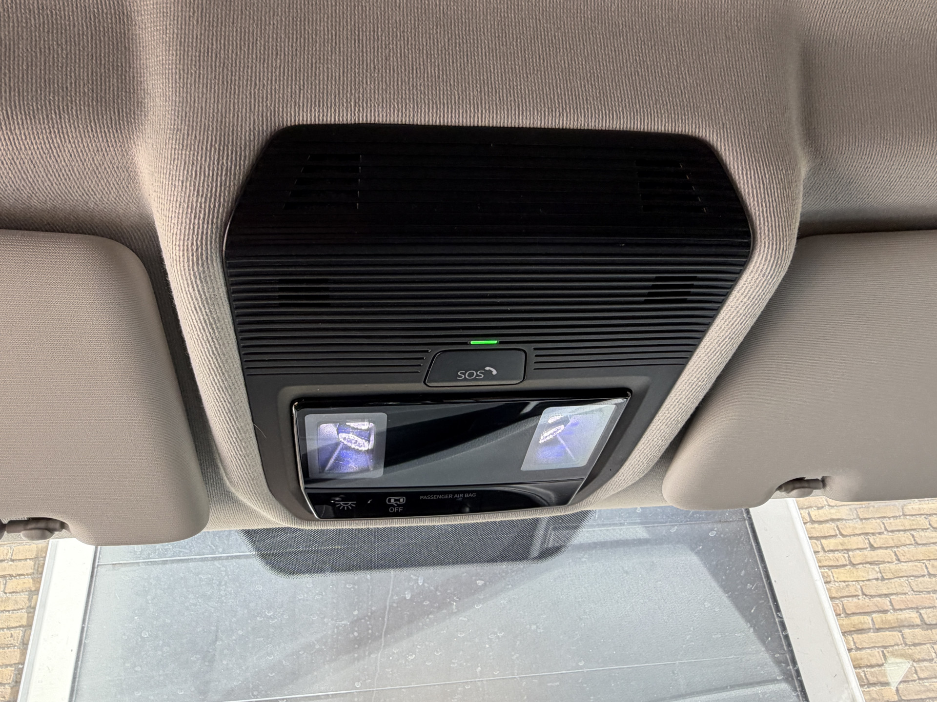 Foto van Volkswagen Caddy Modified Partition Wall