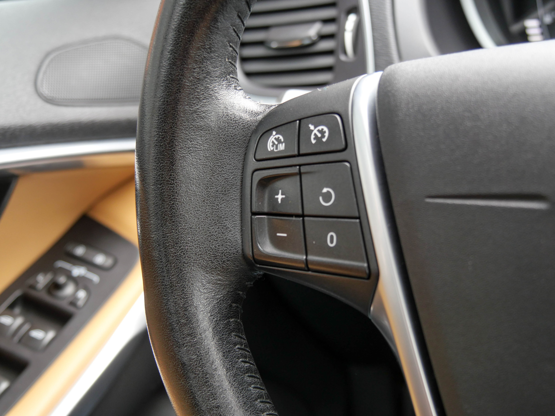 Foto van Volvo V40 Cross Country
