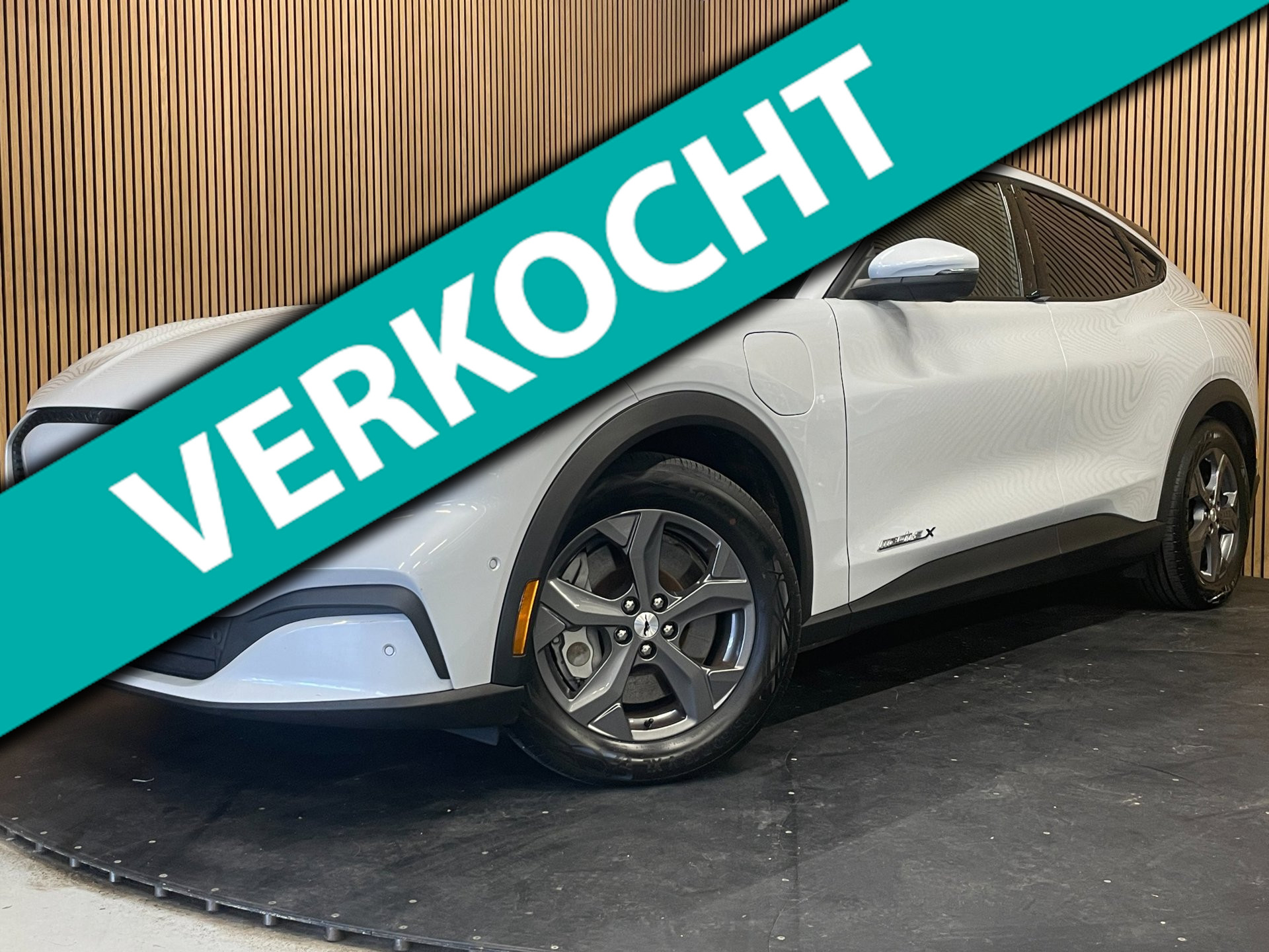 Ford Mustang Mach-e Extended RWD 98 kWh|92% SOH|GROTE ACCU|AFN.TREKHAAK|LEDER|B&O|CAMERA V+A+360|CARPLAY|STOEL+STUURVERW|NAP|NL| 2021 - voorkant
