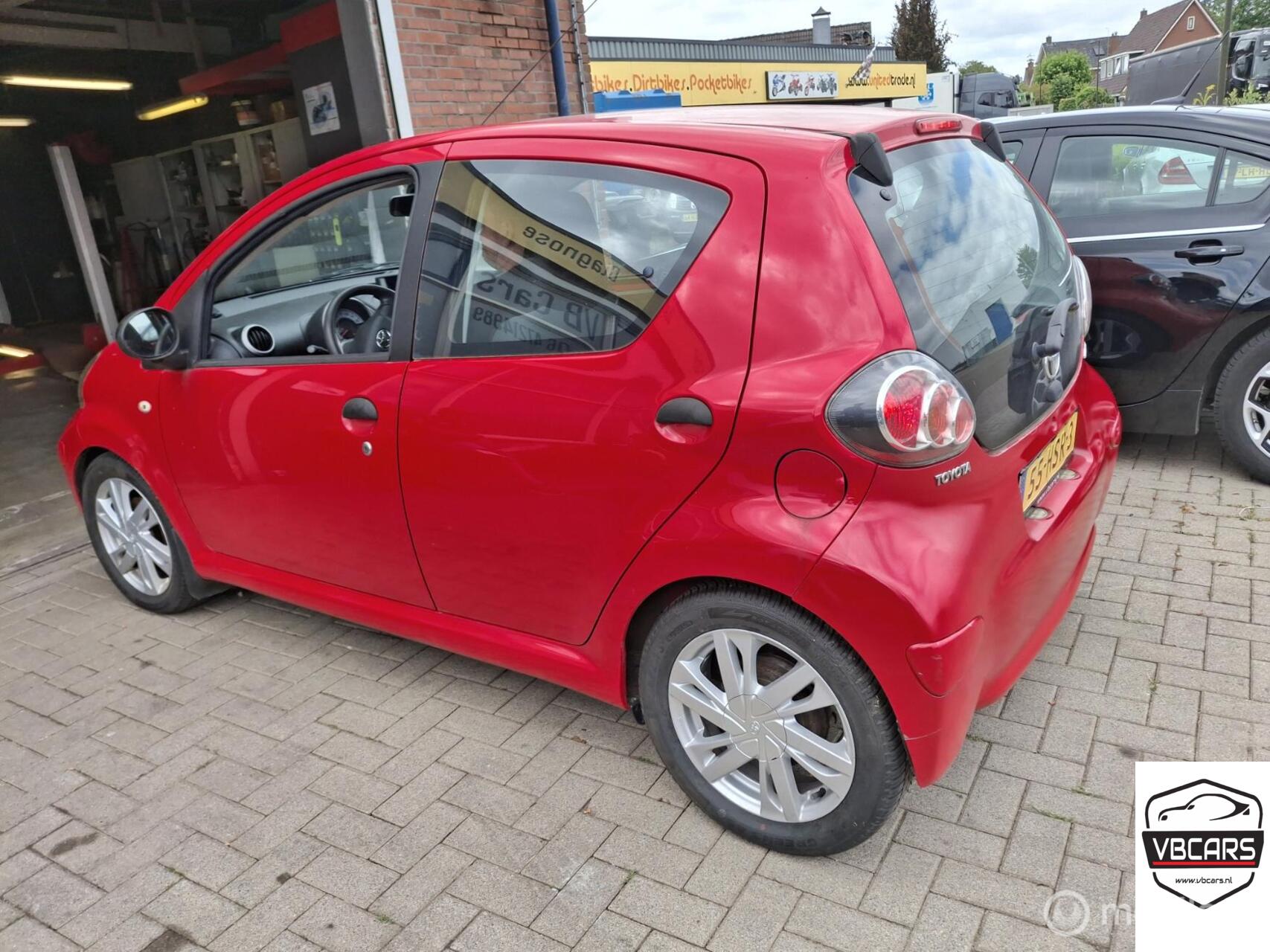 Toyota Toyota Aygo 1.0-12V Access 2009 - voorkant