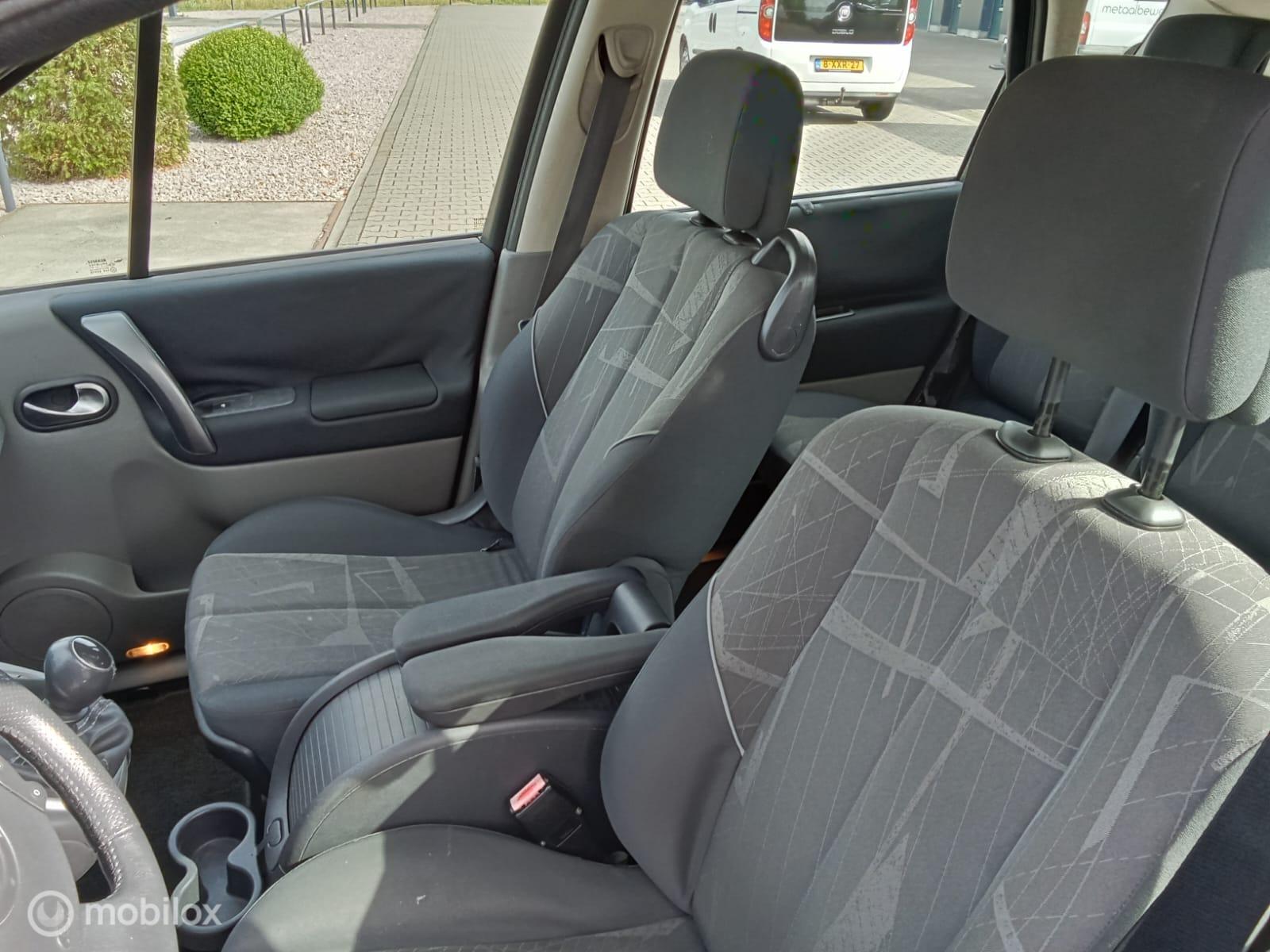 Foto van Renault Scénic