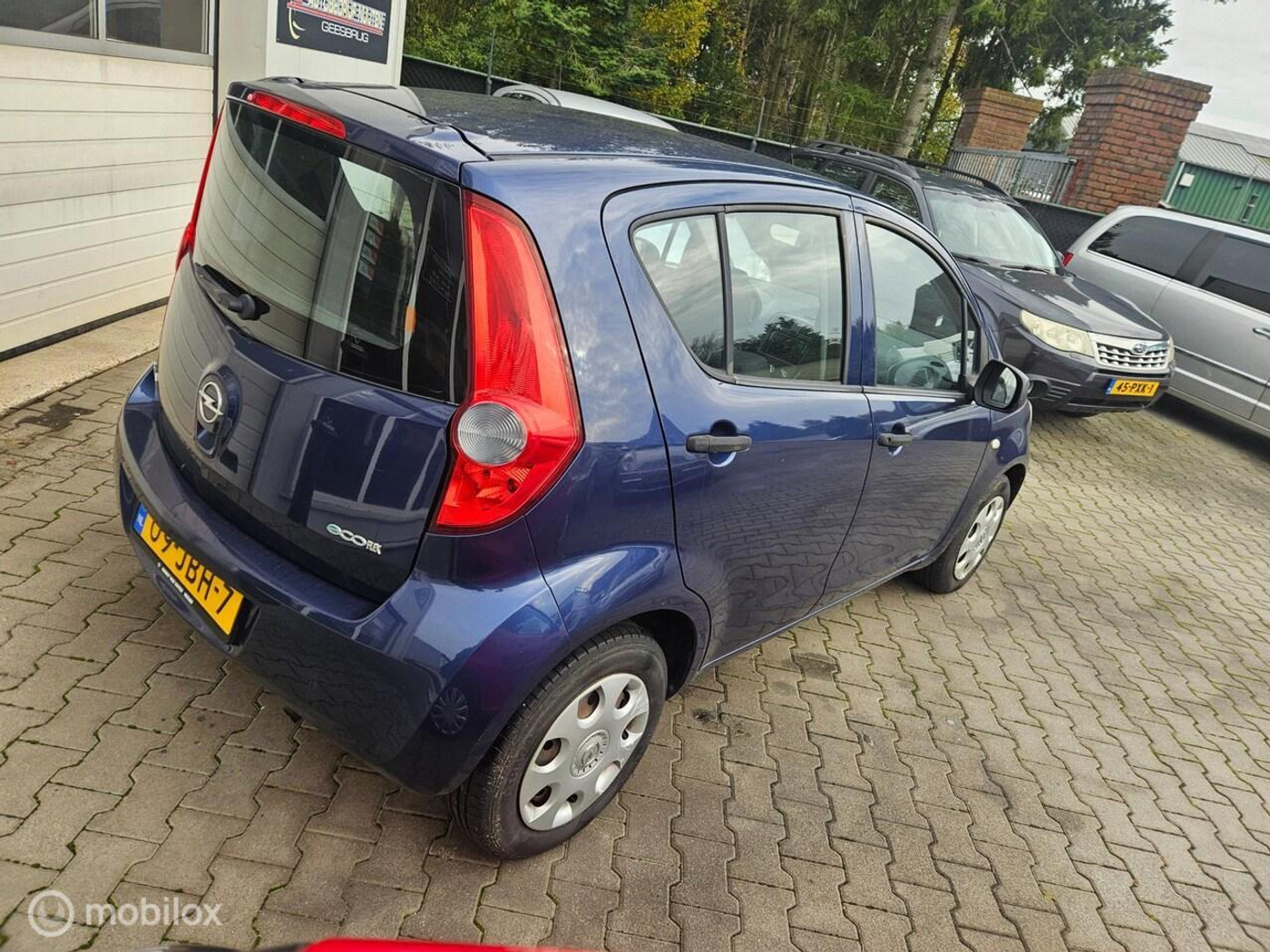 Foto van Opel Agila