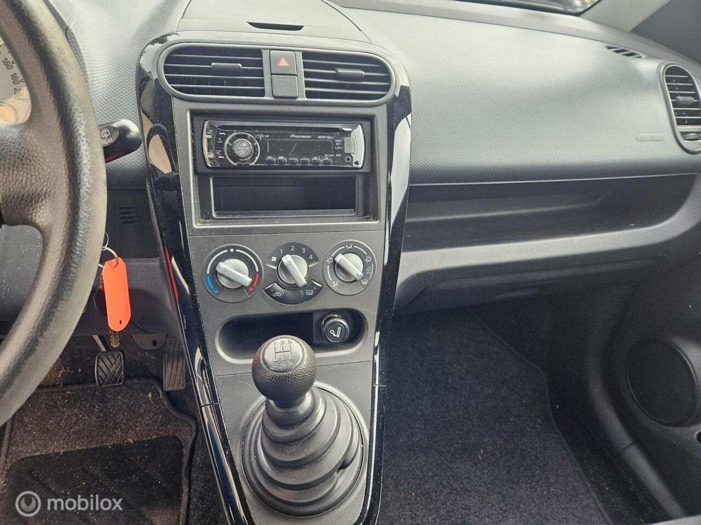 Foto van Opel Agila