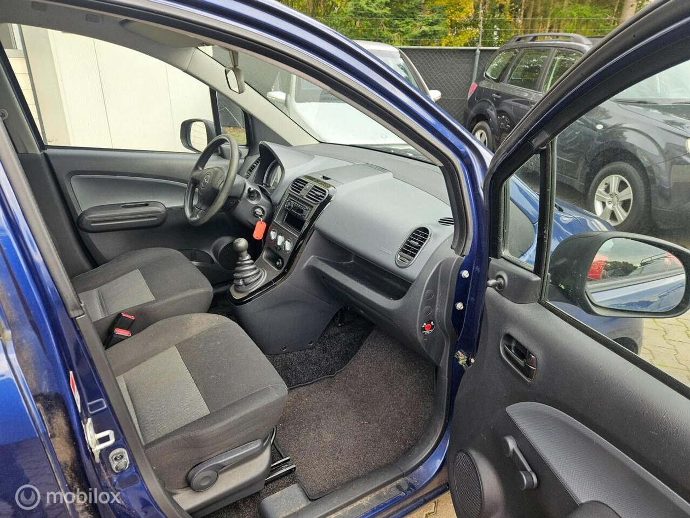 Foto van Opel Agila