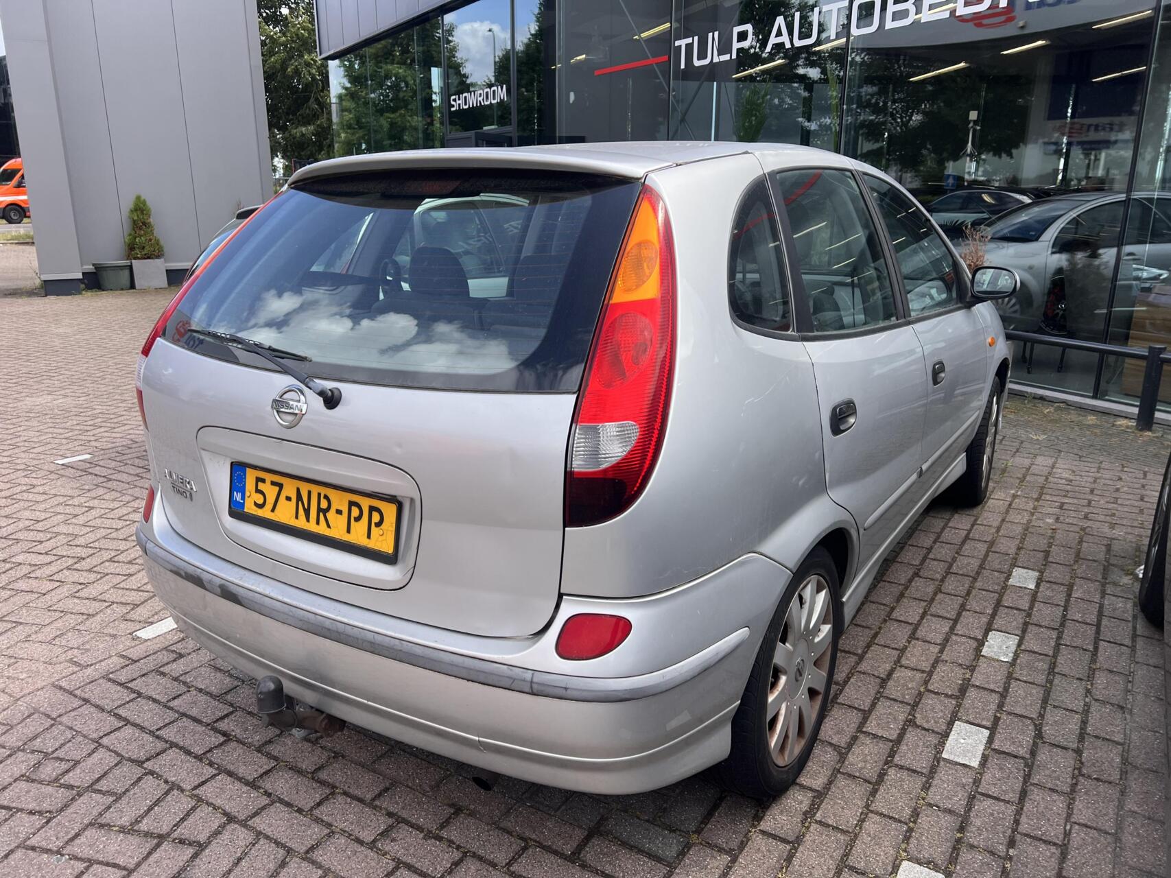 Foto van Nissan Nissan Almera Tino