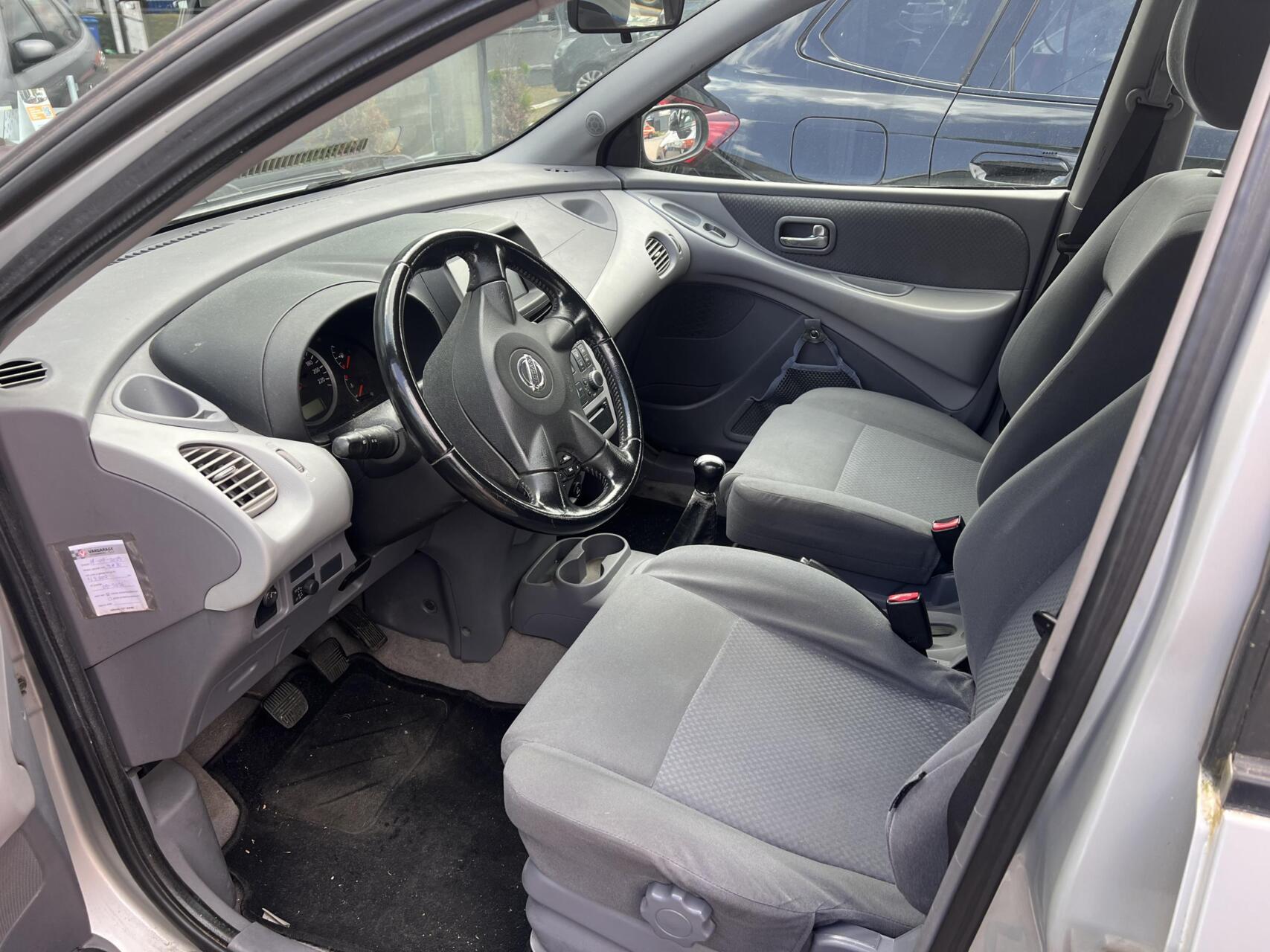Foto van Nissan Nissan Almera Tino