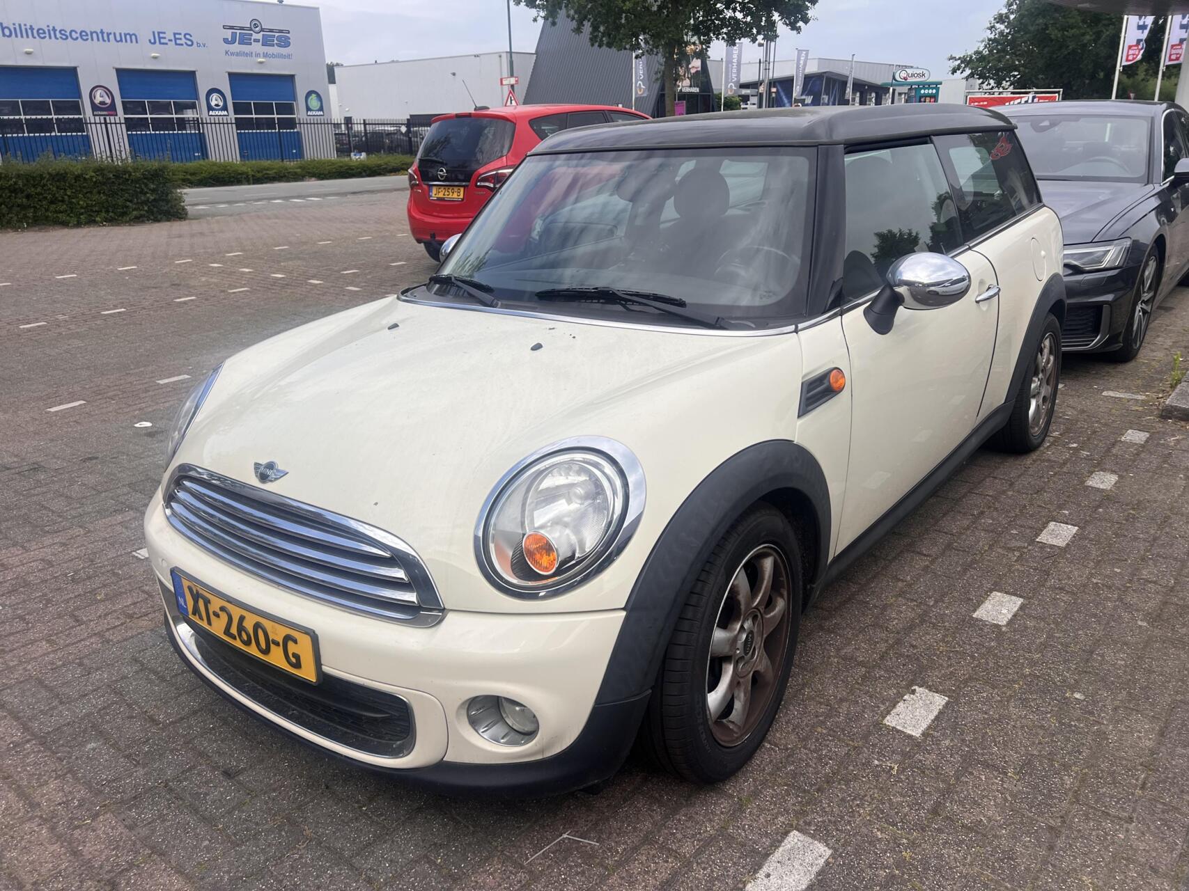 Mini Mini Clubman 1.6 Cooper Wit Airco Cruise control Mooie staat 2010 - voorkant