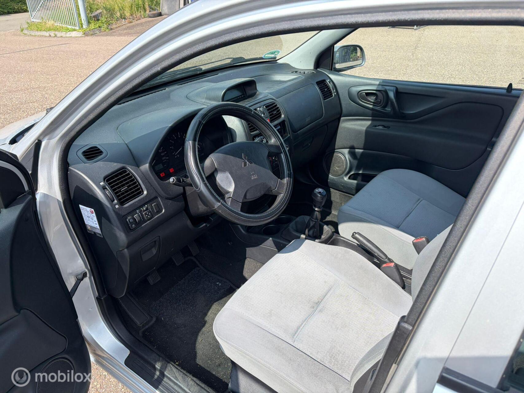 Foto van Mitsubishi Space Star