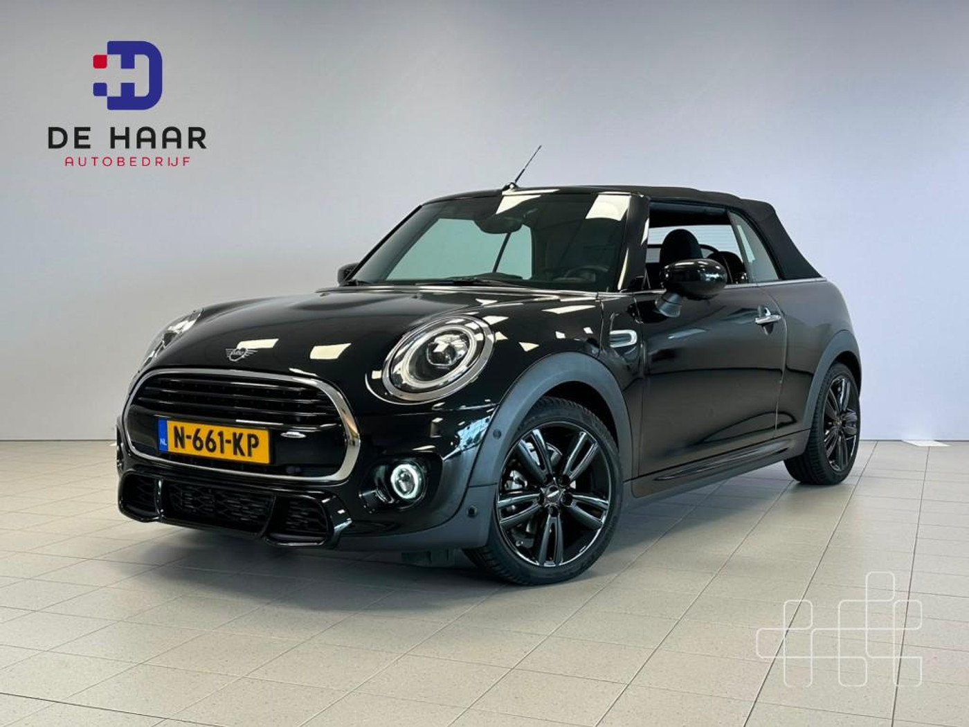 Mini Mini Cabrio 1.5 Cooper Sidewalk Edition 2021 - voorkant