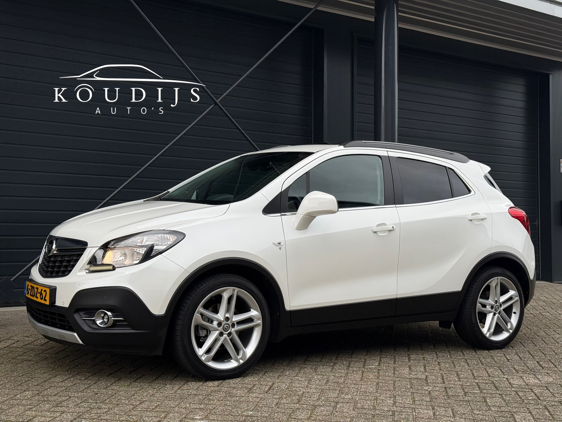 Opel Mokka 1.4 T Cosmo, Schuifdak, Leder, Trekhaak 2014 - voorkant