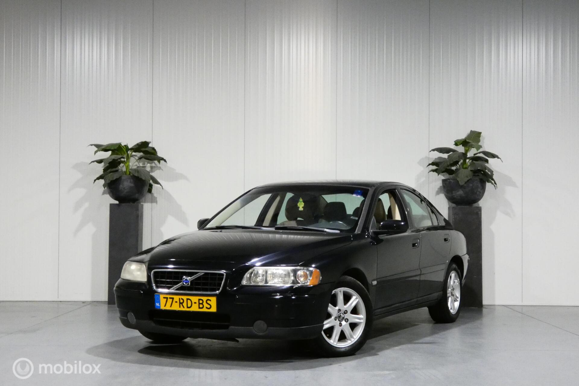 Volvo S60 2.4 airco ijs koud 2005 - voorkant