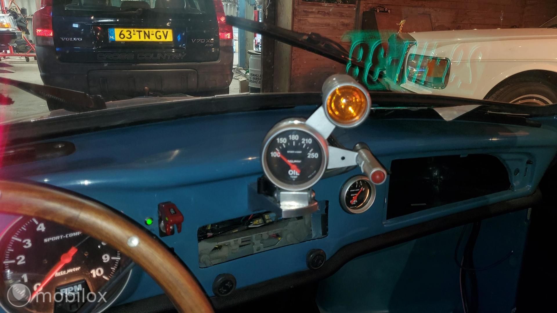 Foto van Volkswagen Karmann Ghia